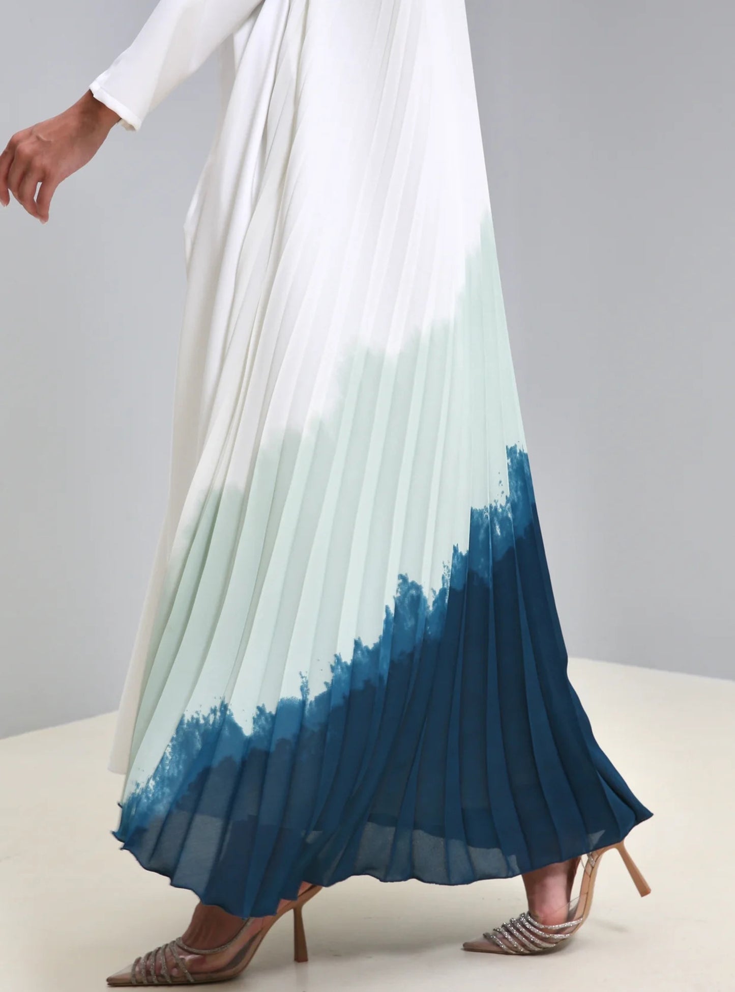 ATA-072 Abaya