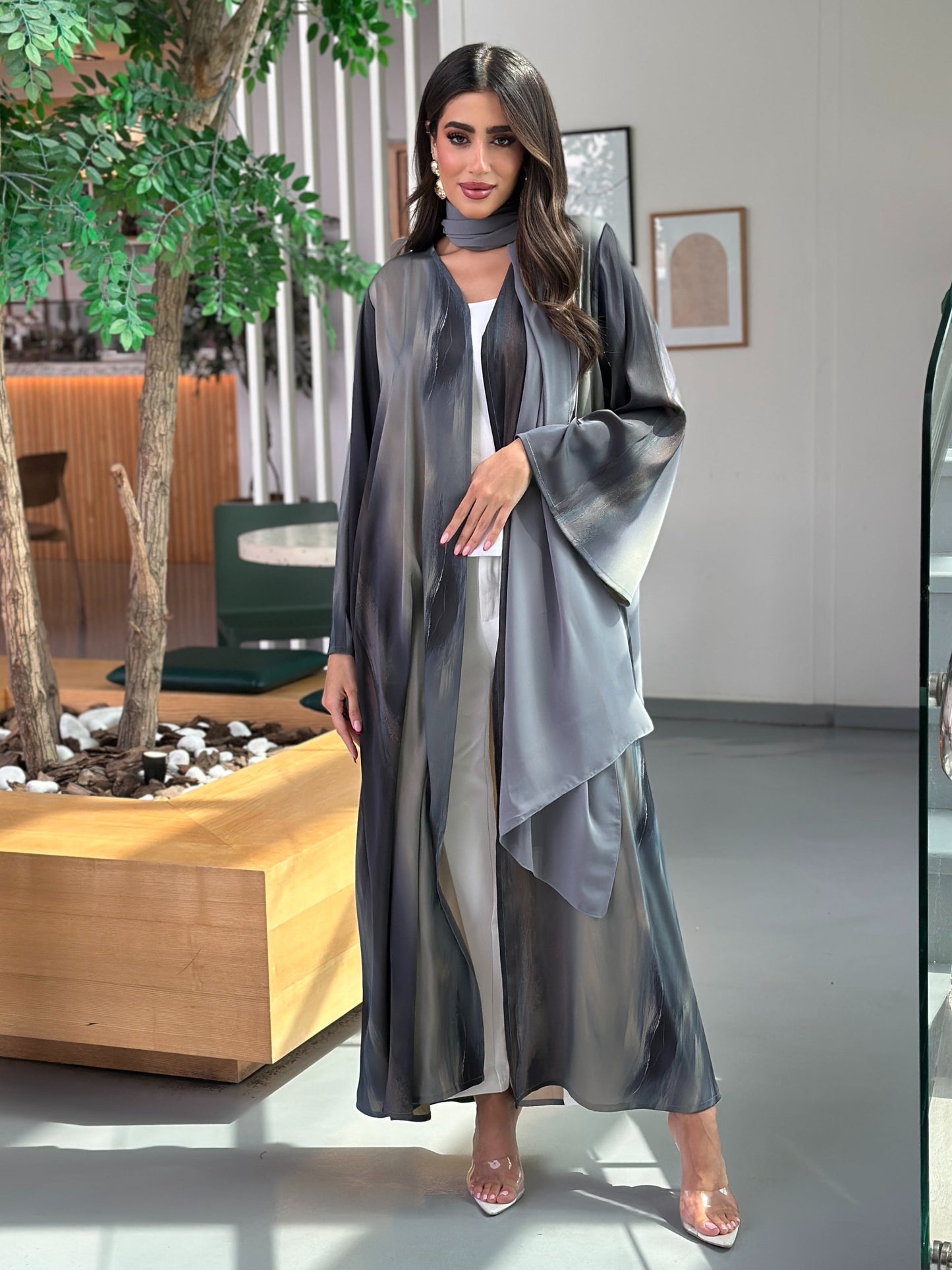 AT357 Abaya A-Cute