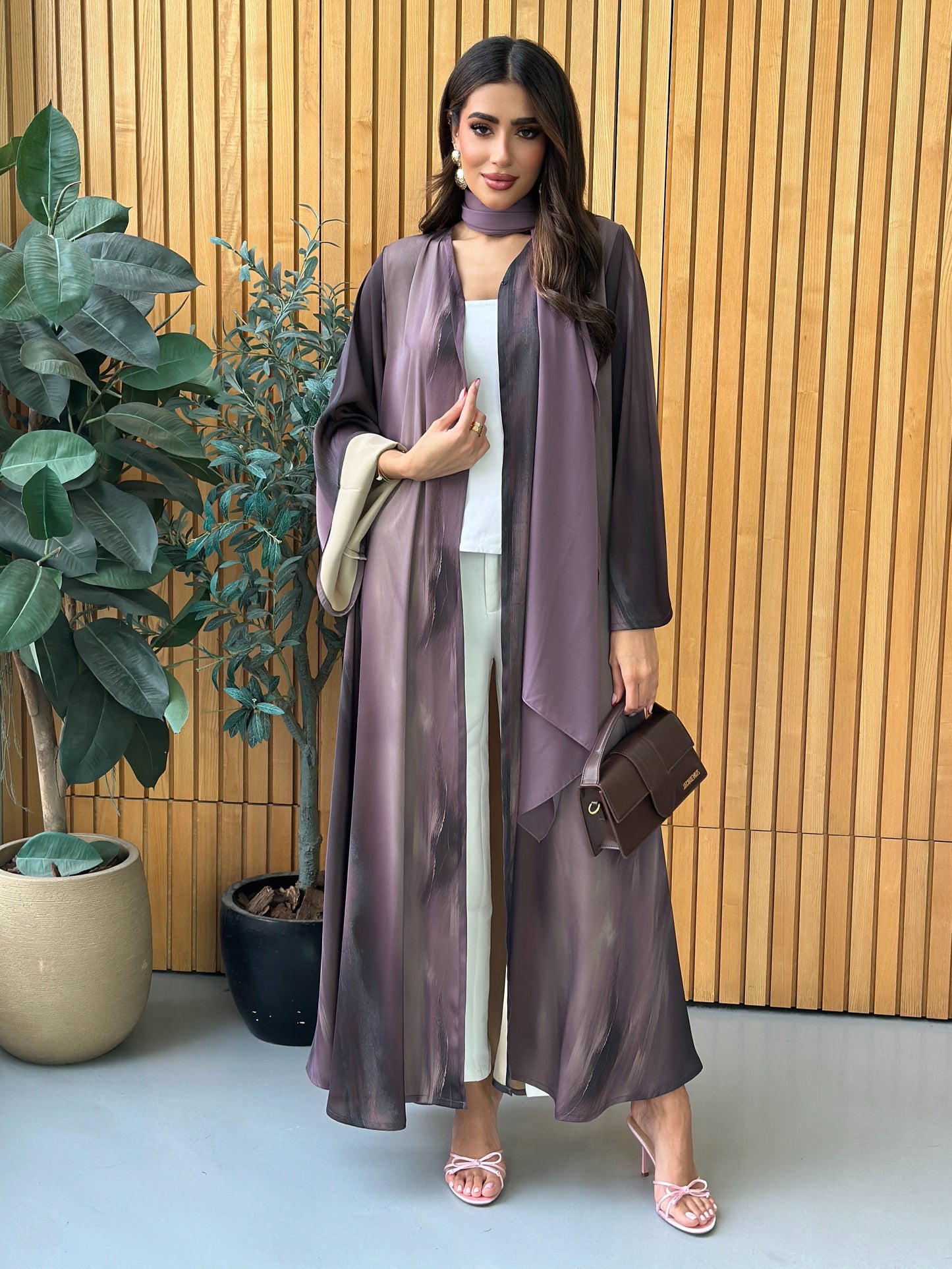 AT356 Abaya A-Cute