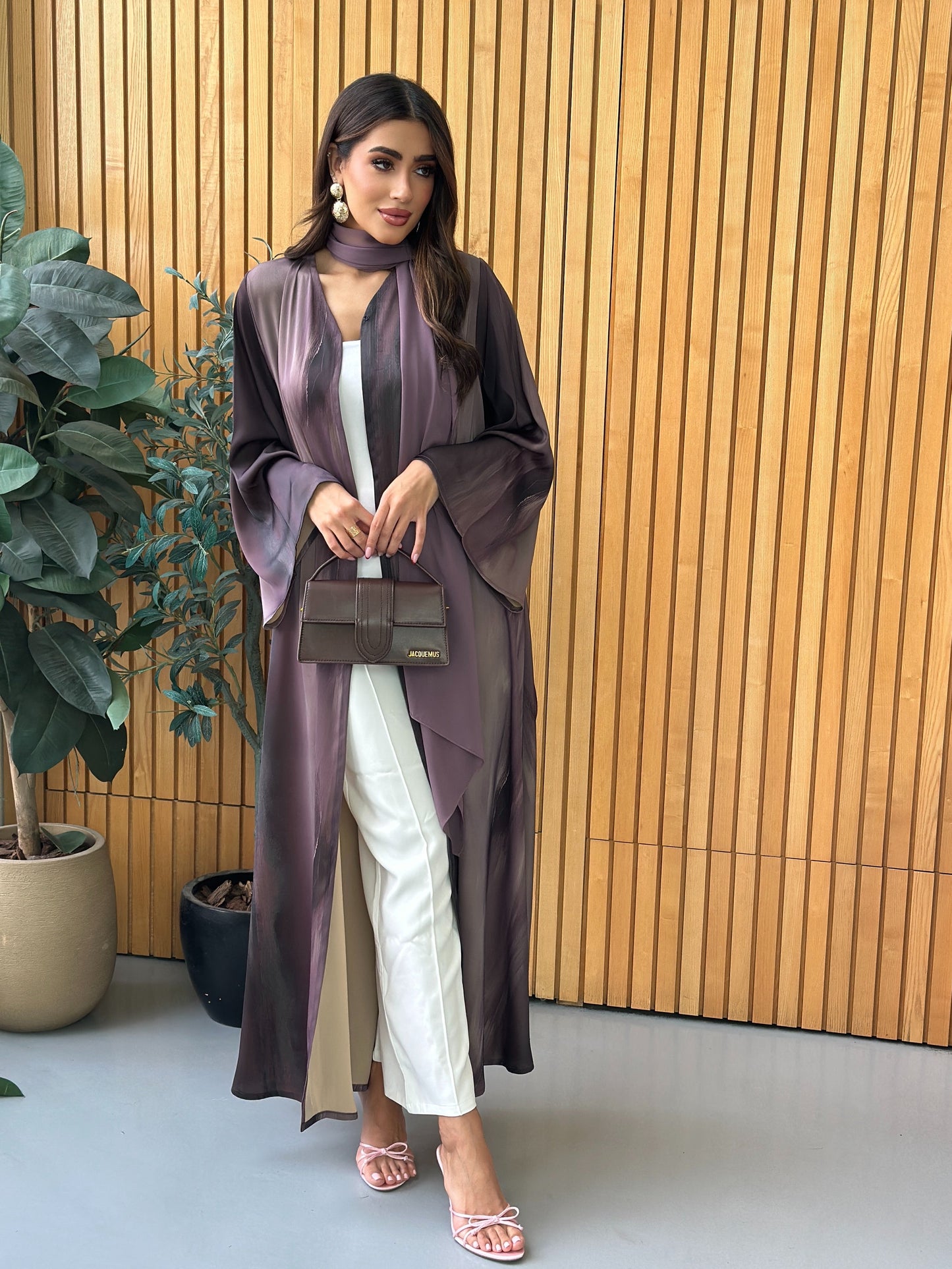 AT356 Abaya A-Cute