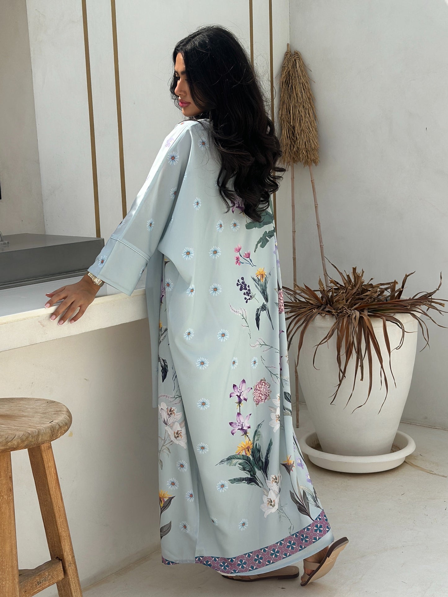 AT376 Abaya