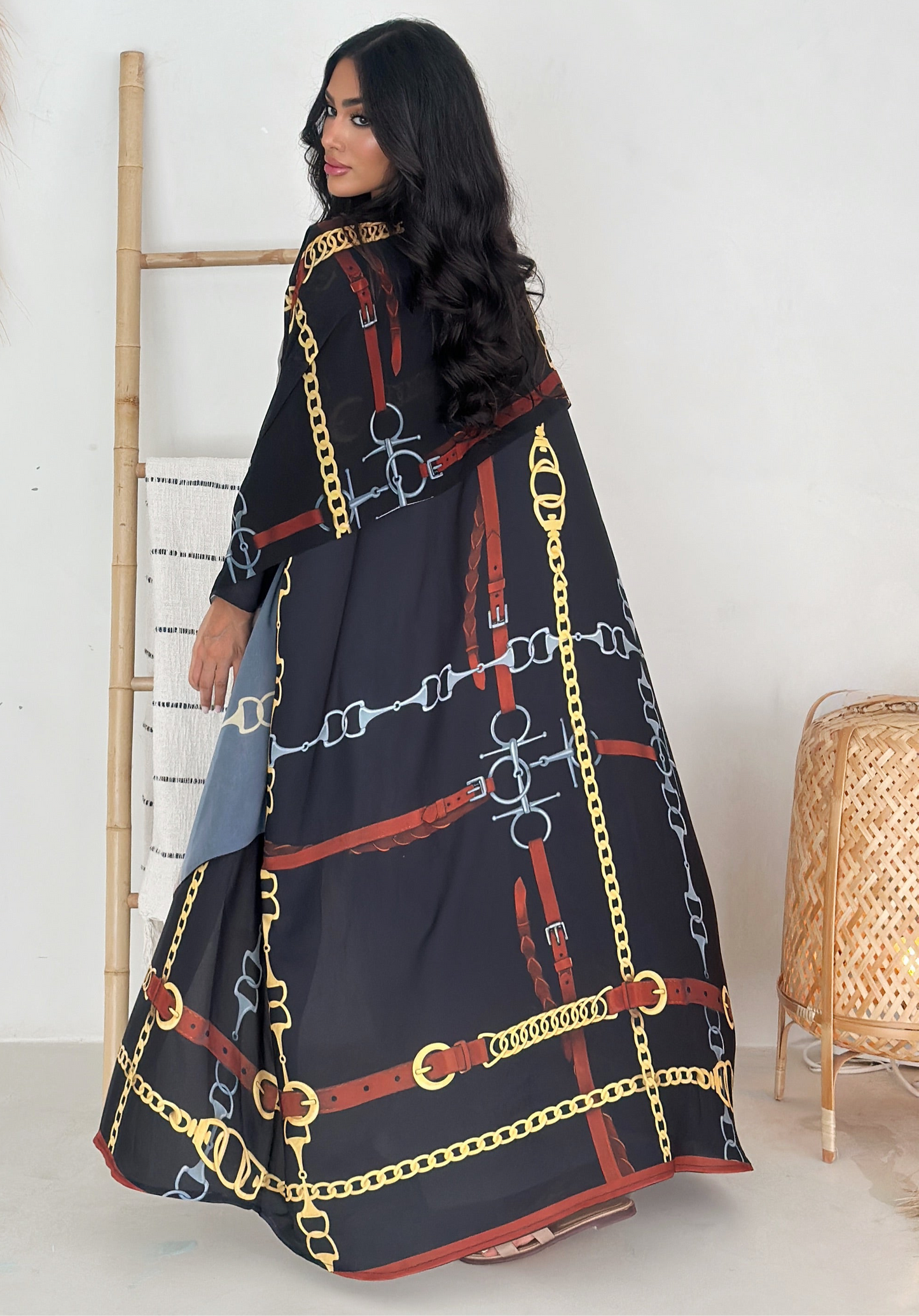 AT377 Abaya