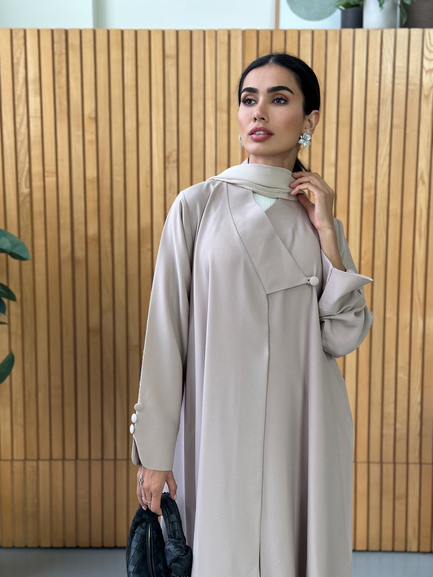 AT392 beige Abaya
