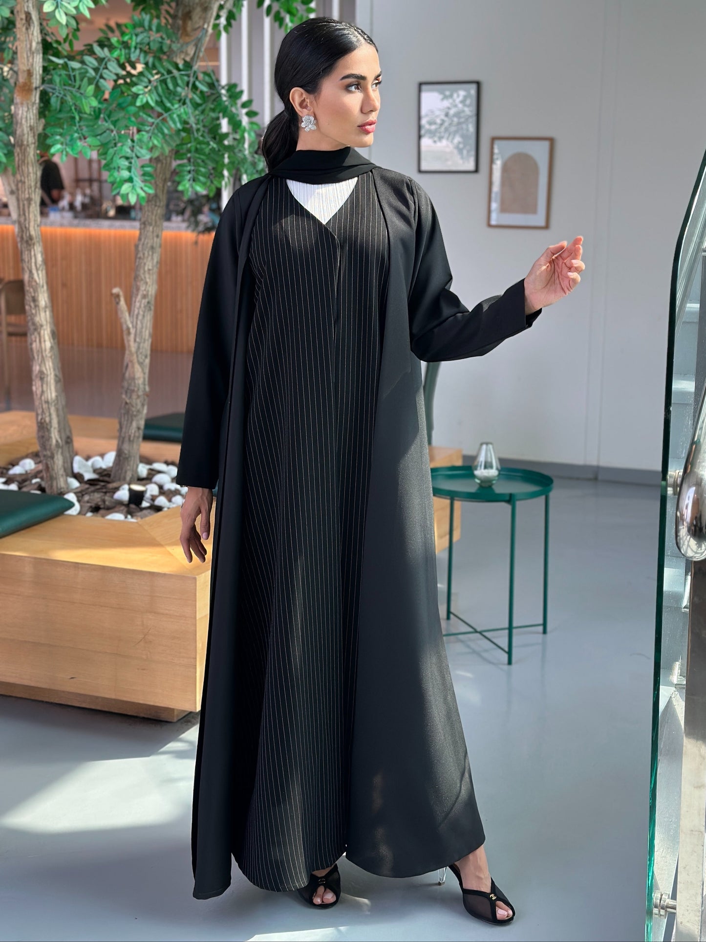 AT400 Black work Abaya