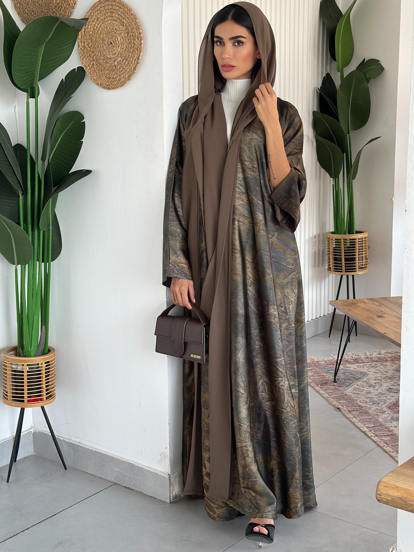 AT402 Dyed Abaya
