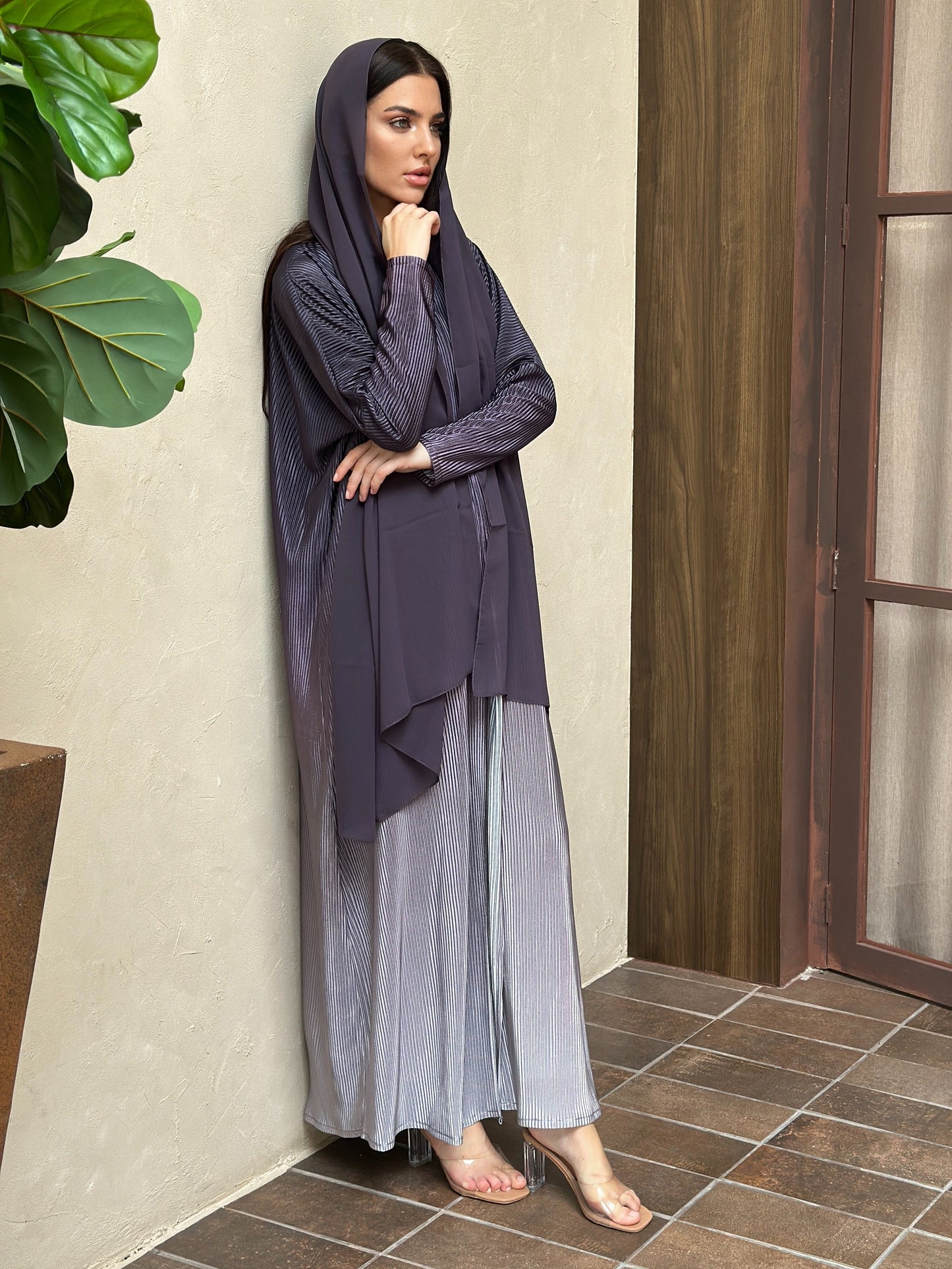 AT420 Ombre Abaya
