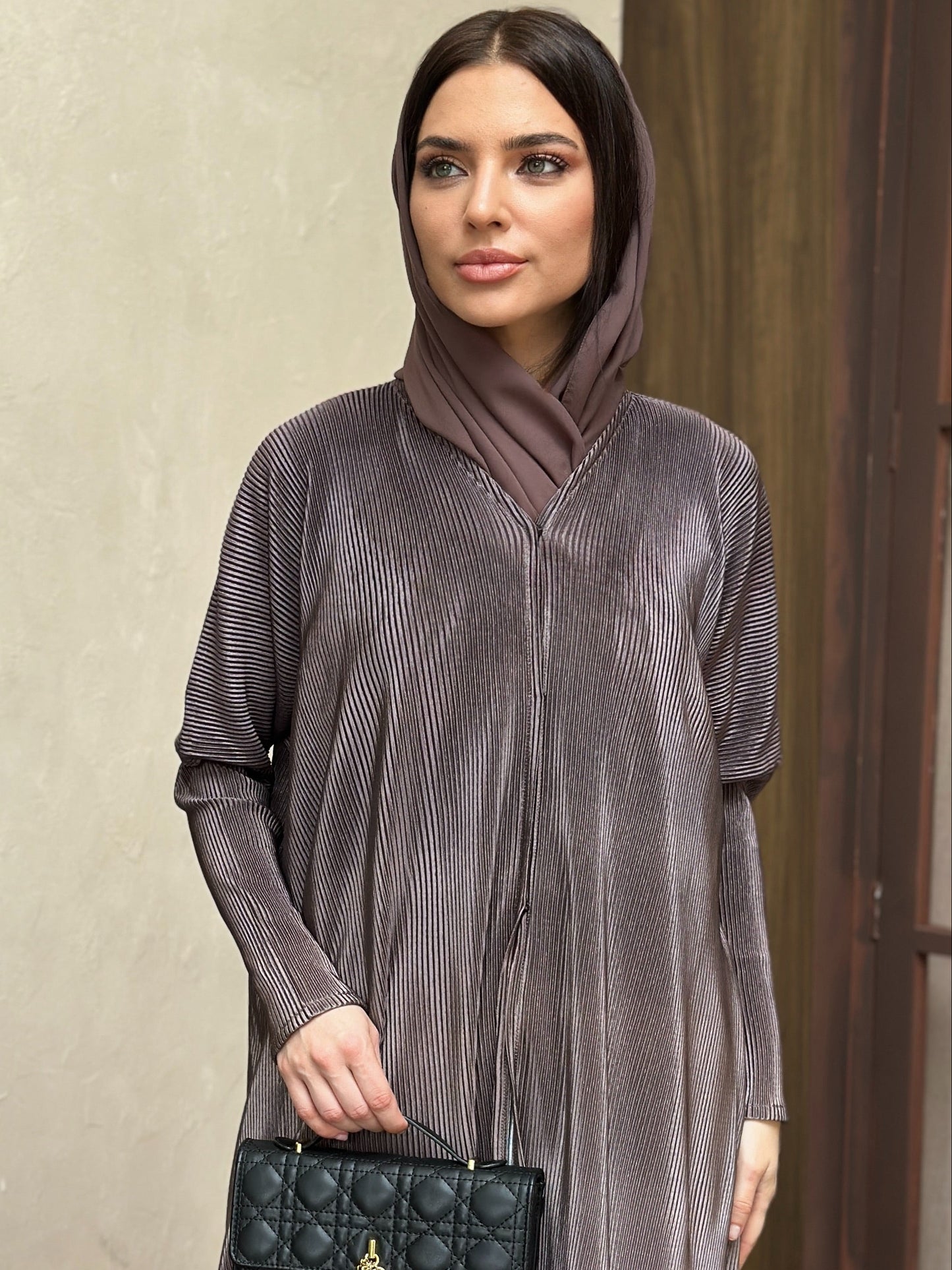 AT419 Ombre Abaya