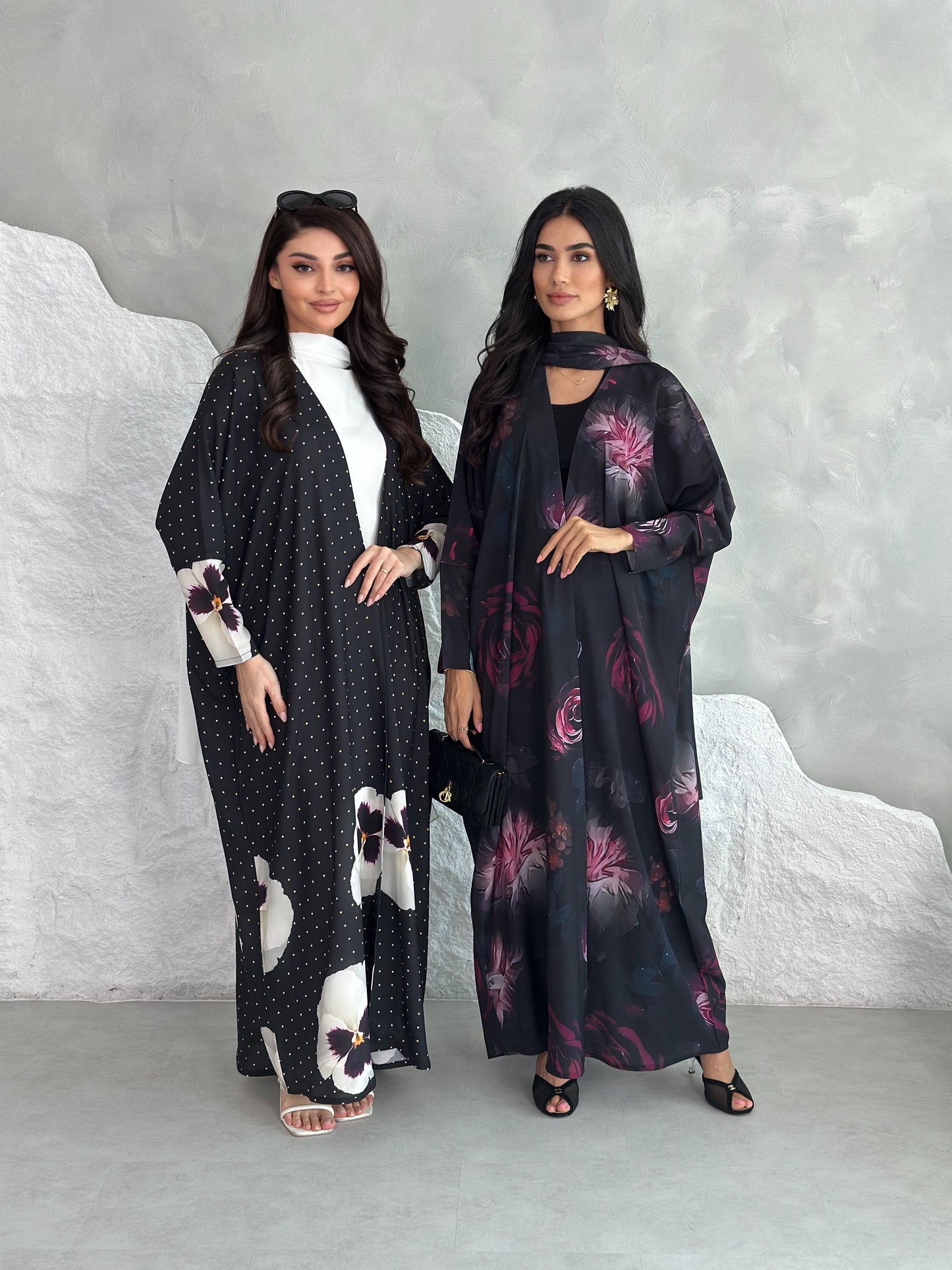 AT442 Print Abaya