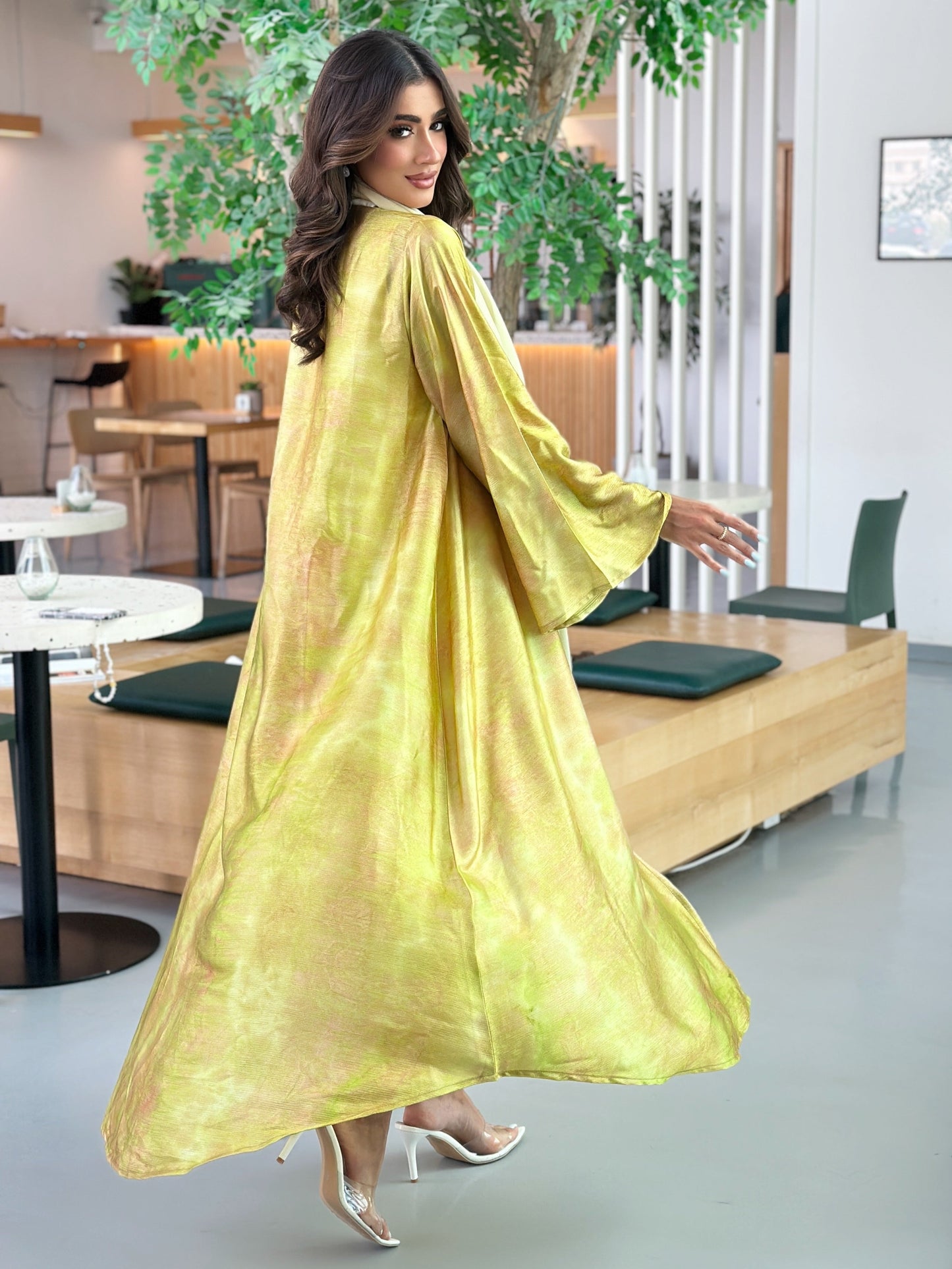 AT345 Abaya