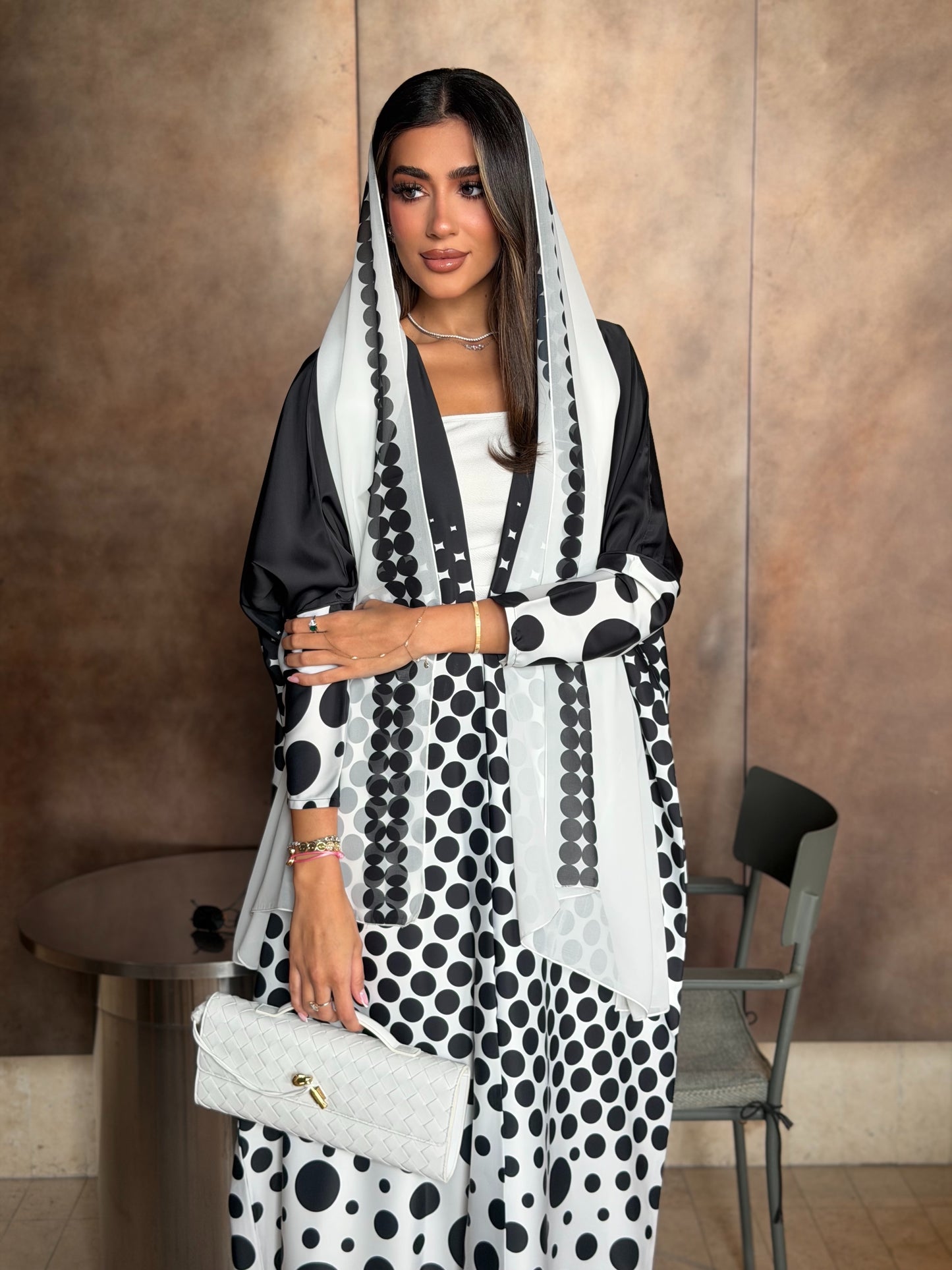 AT577 Polka print Bisht Abaya