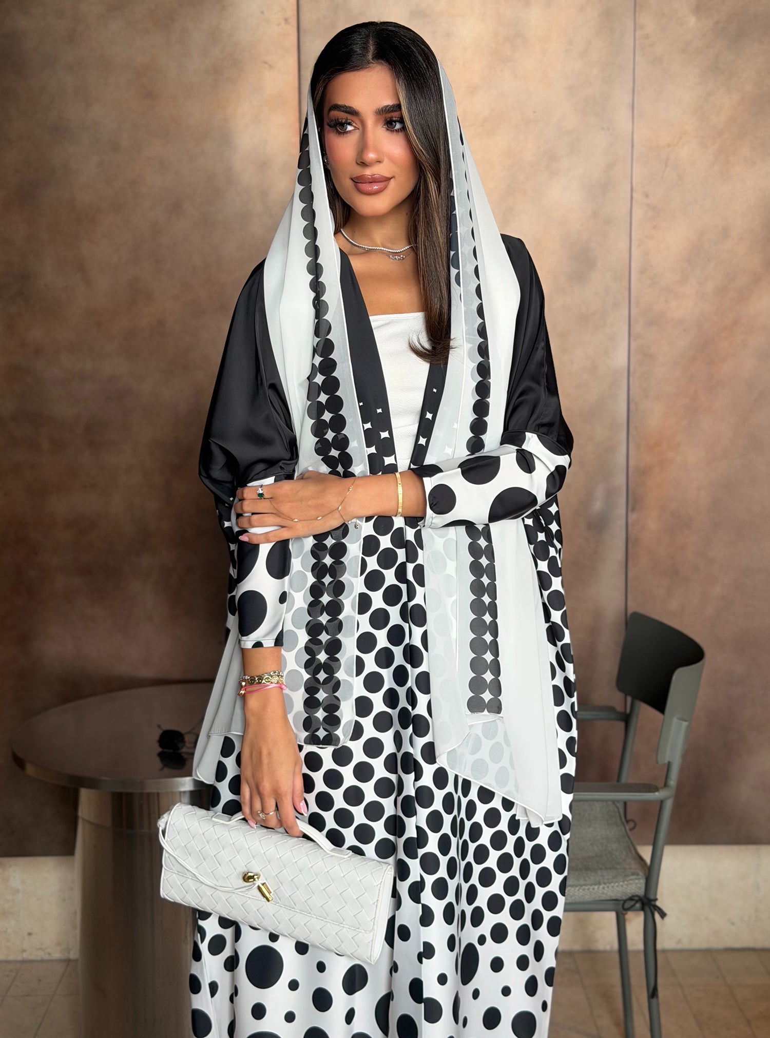 AT577 Polka print Bisht Abaya