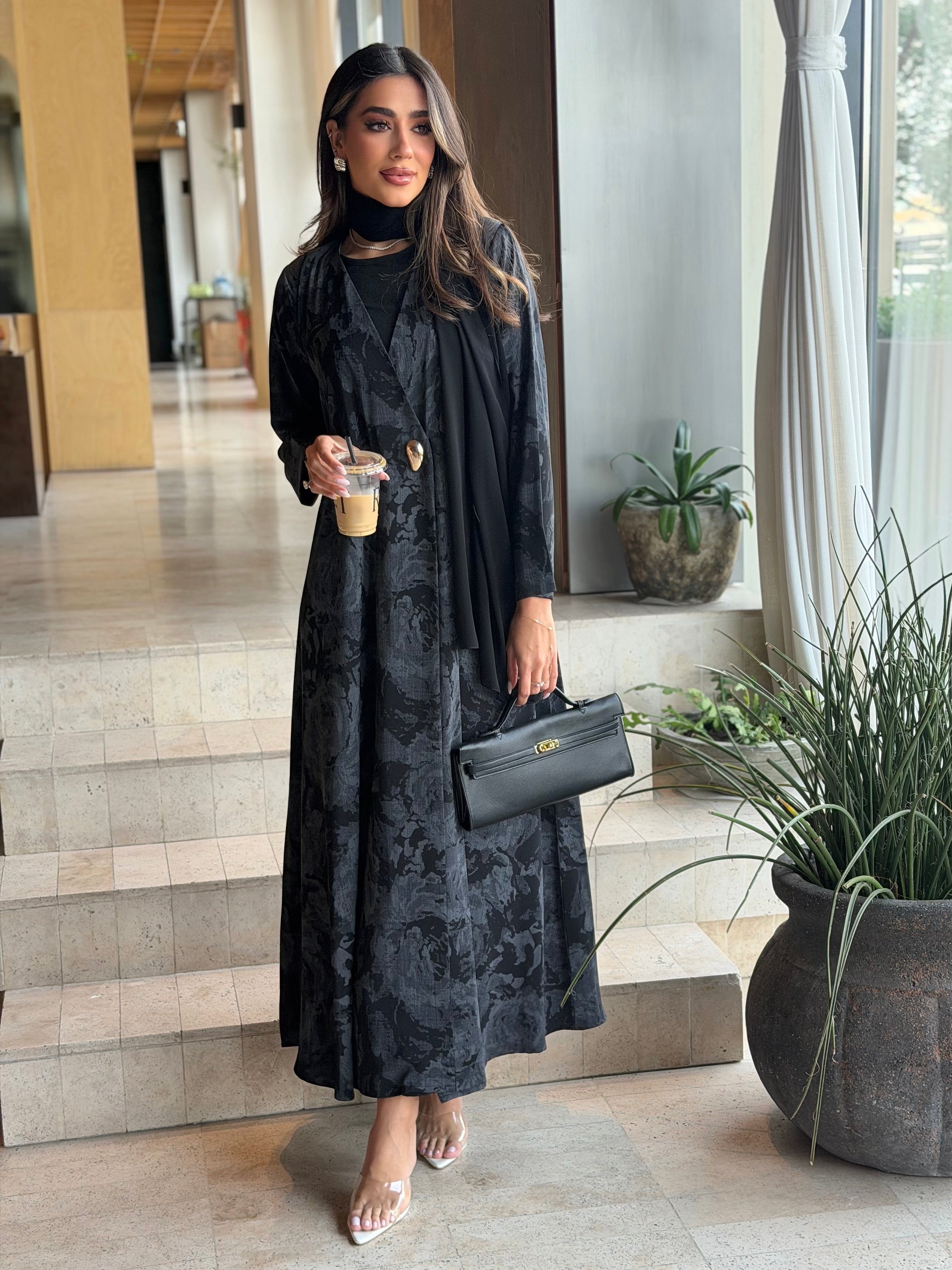 AT595 Black Abaya