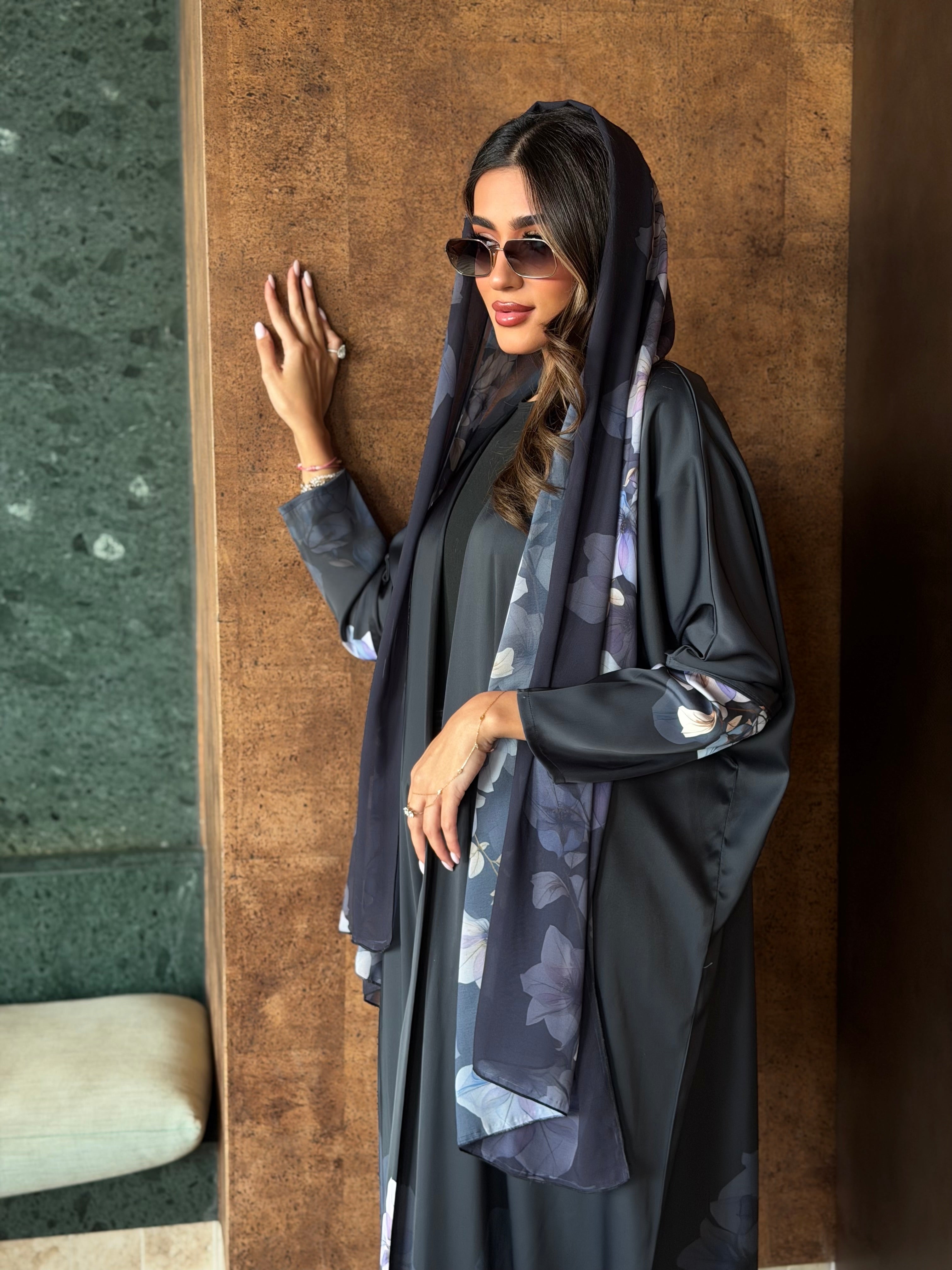 AT600 Floral print Half Bisht Abaya