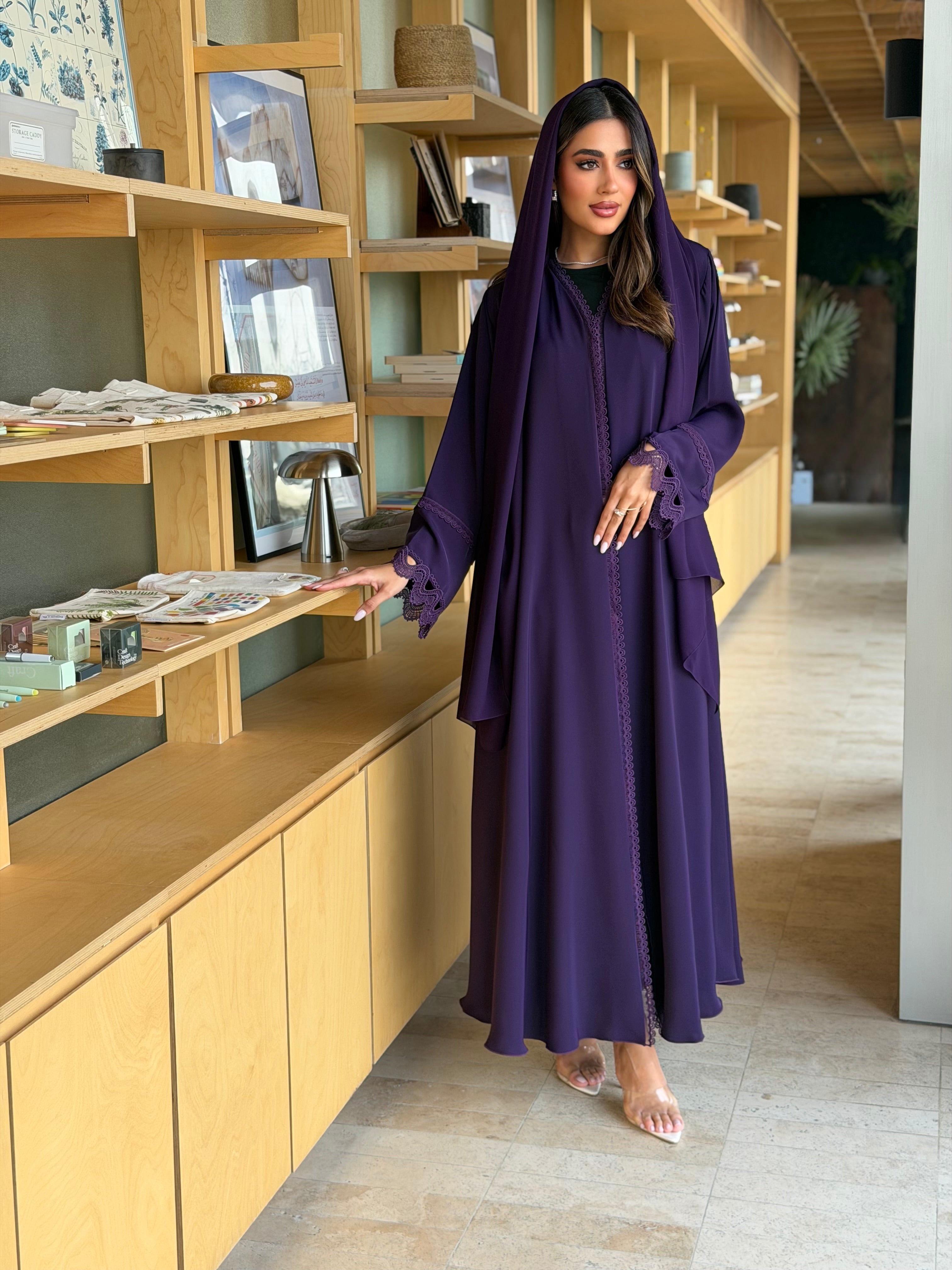 AT602 A_Cut purple Abaya