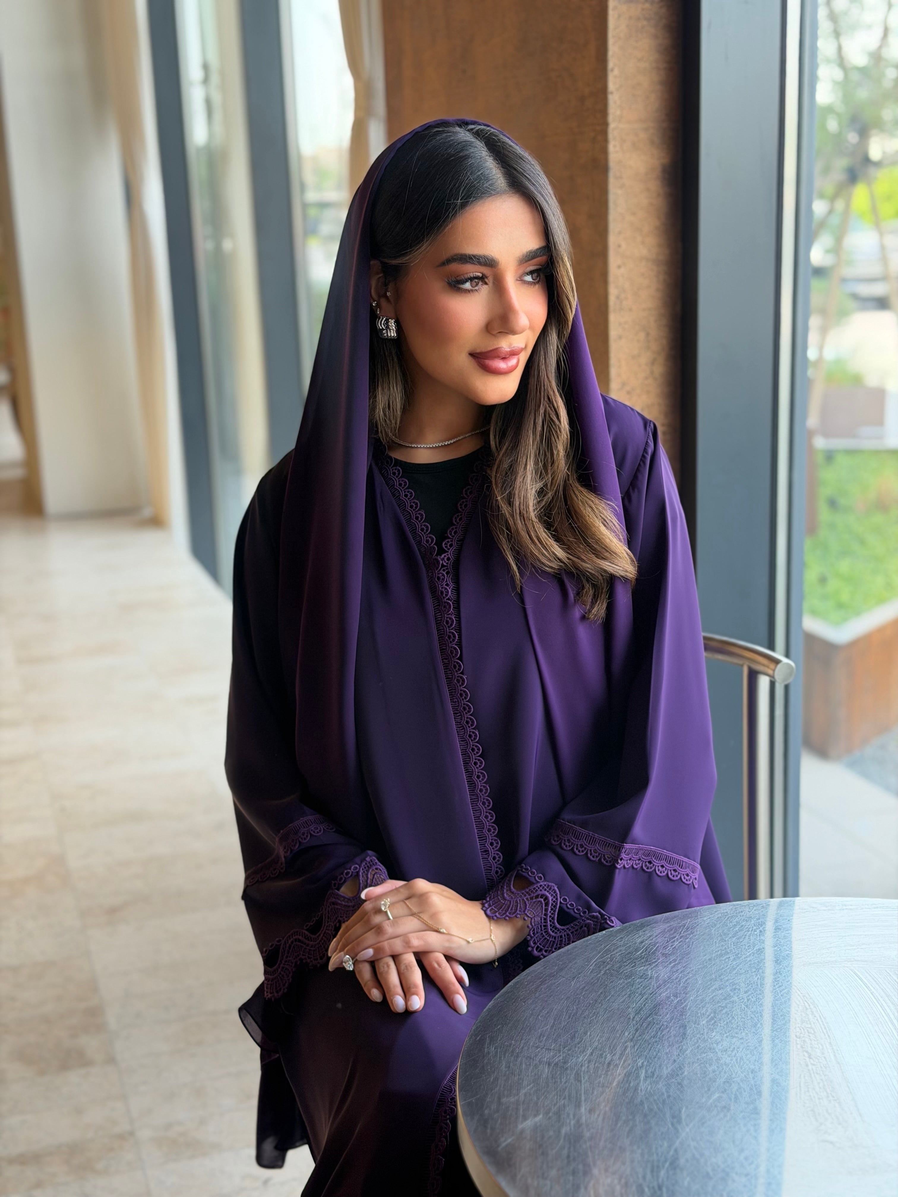 AT602 A_Cut purple Abaya