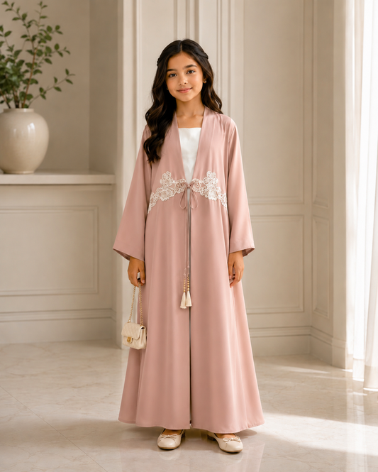 Kids 03 - A cut light crepe fabric