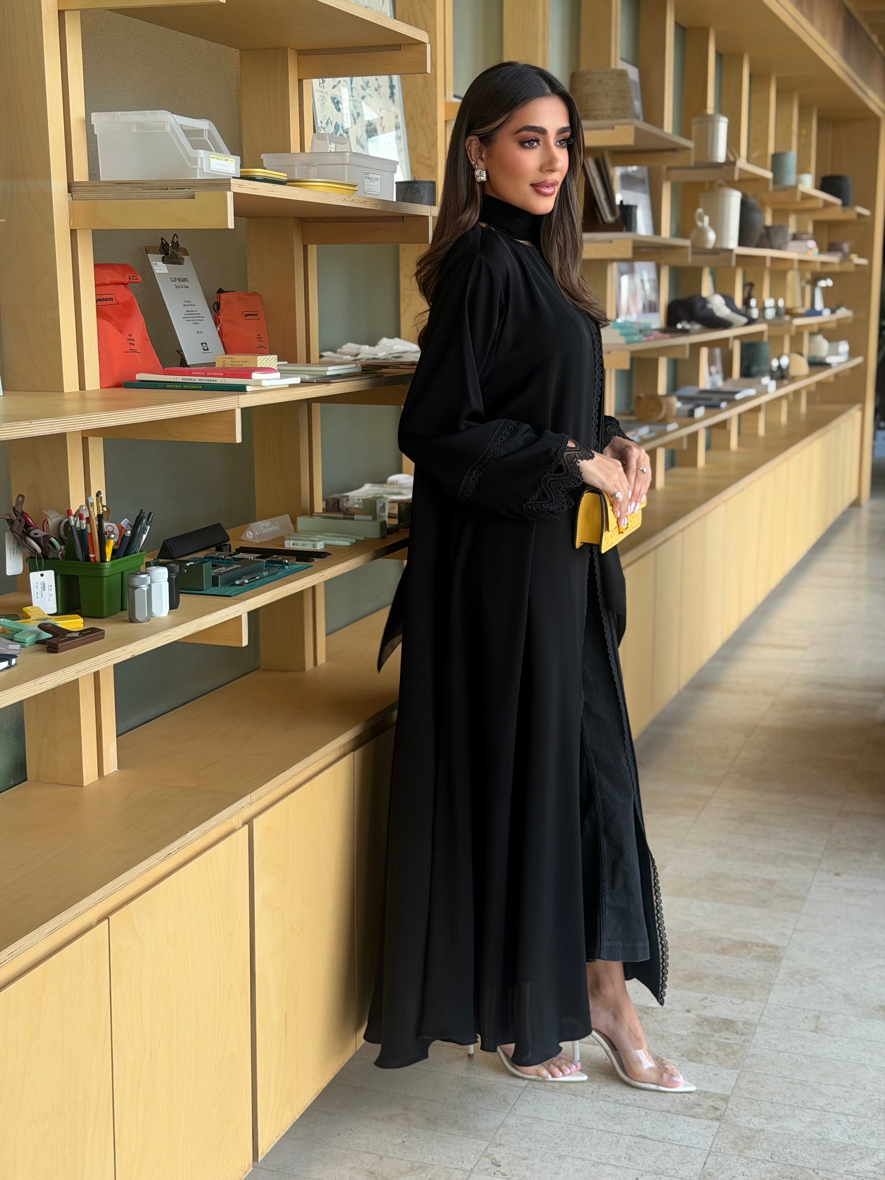AT605 A_Cut Black Abaya