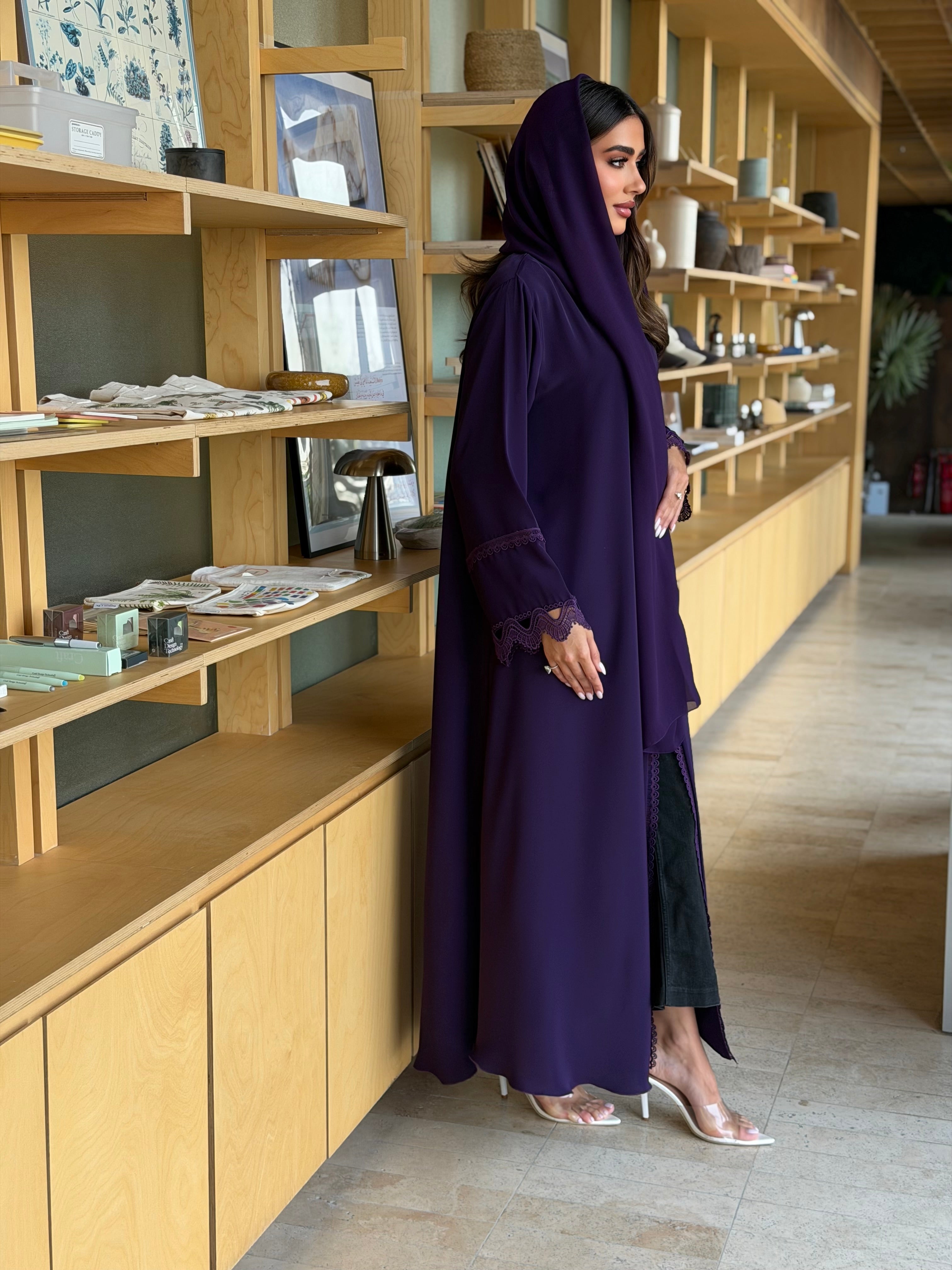 AT602 A_Cut purple Abaya