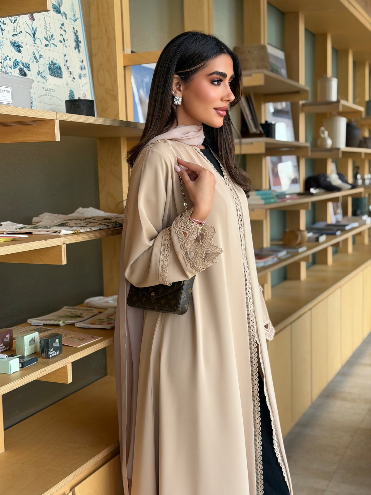 AT604 A_Cut Beige Abaya