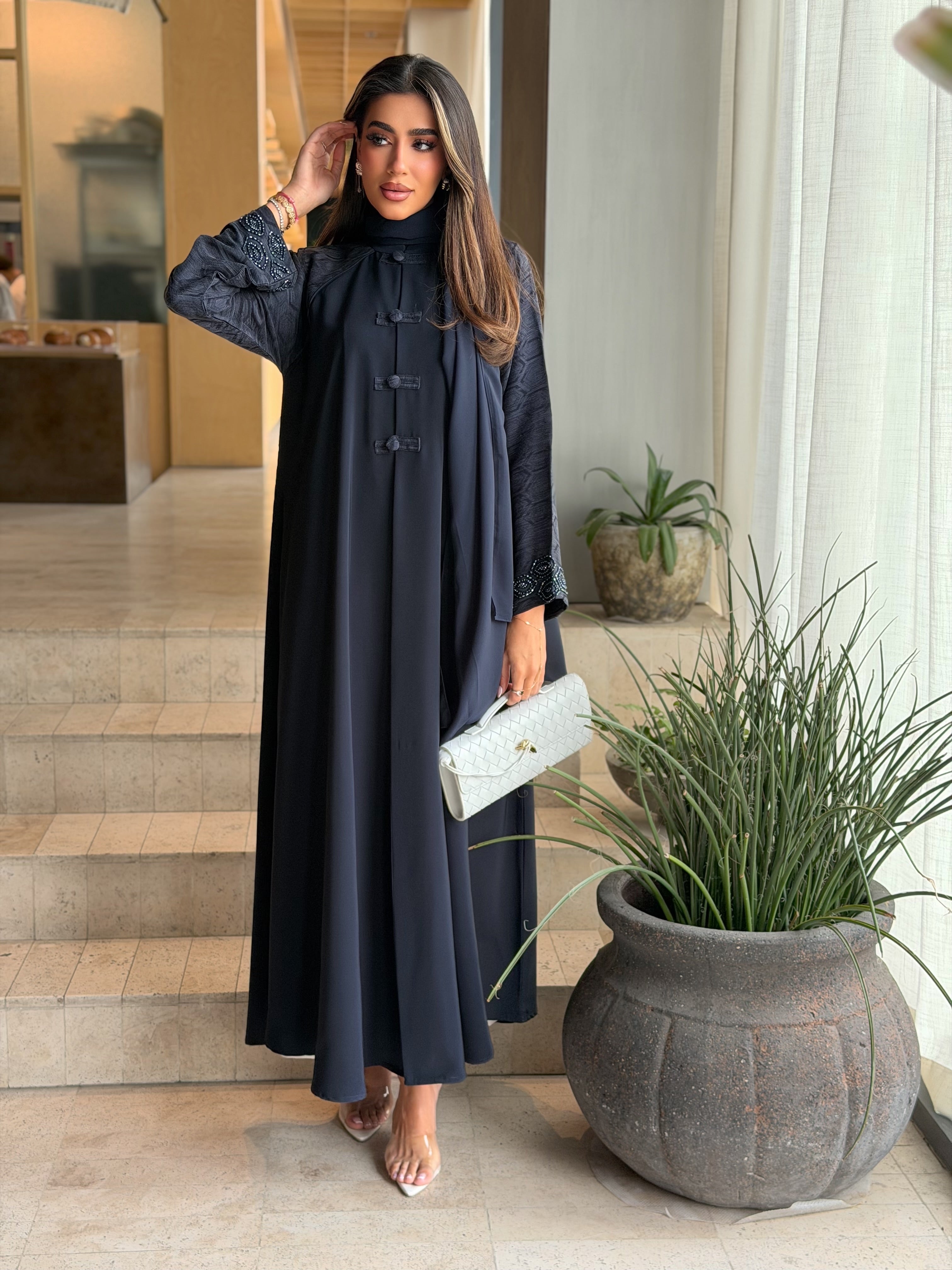 AT580 Navy blue Abaya