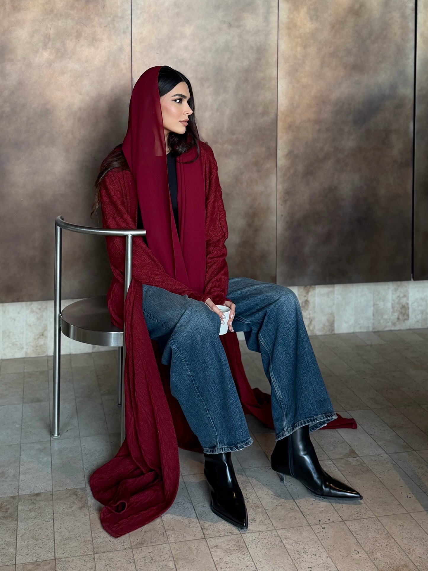 AT471 Winter Cherry Abaya