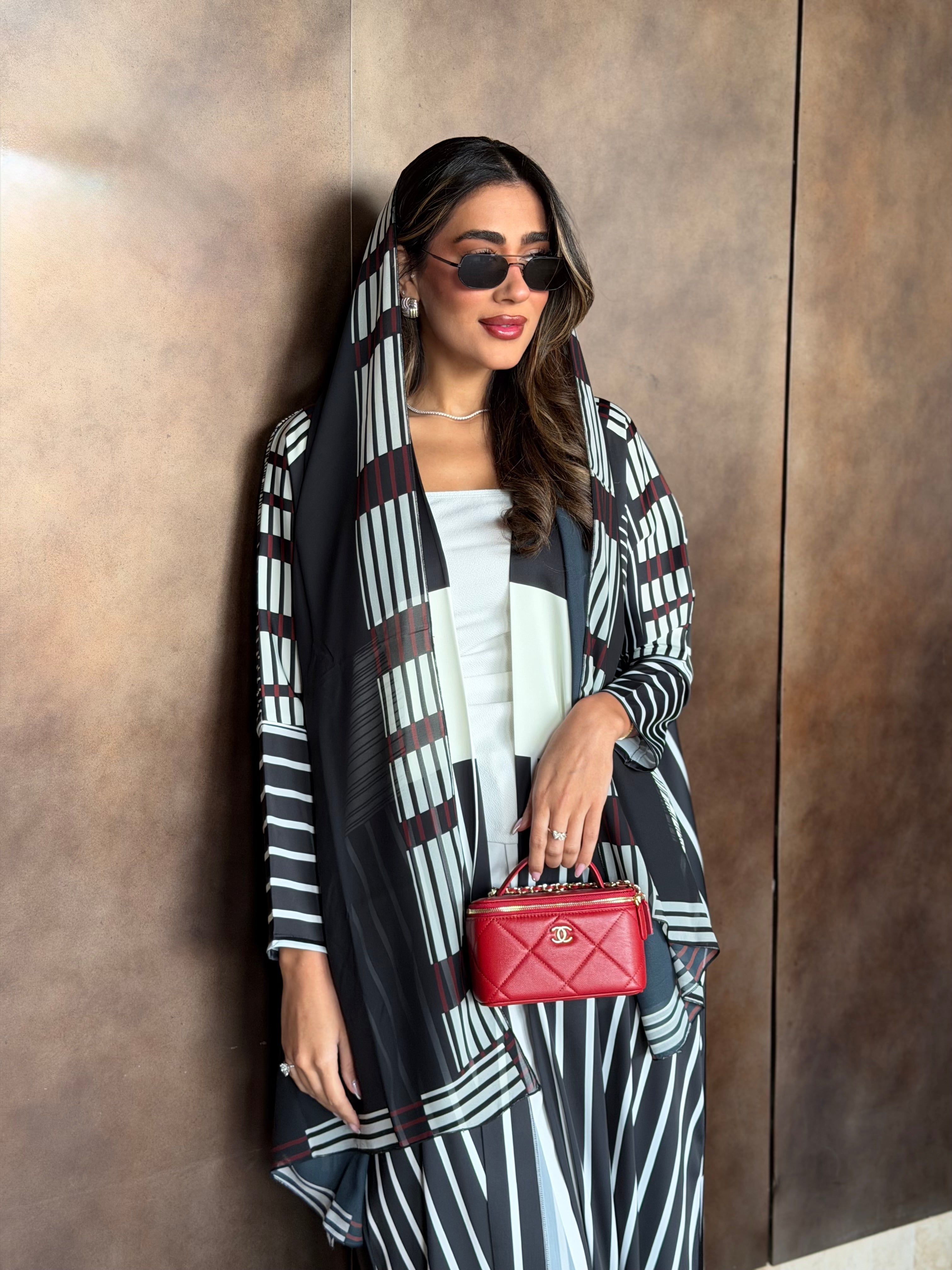 AT590 Black print Bisht Abaya