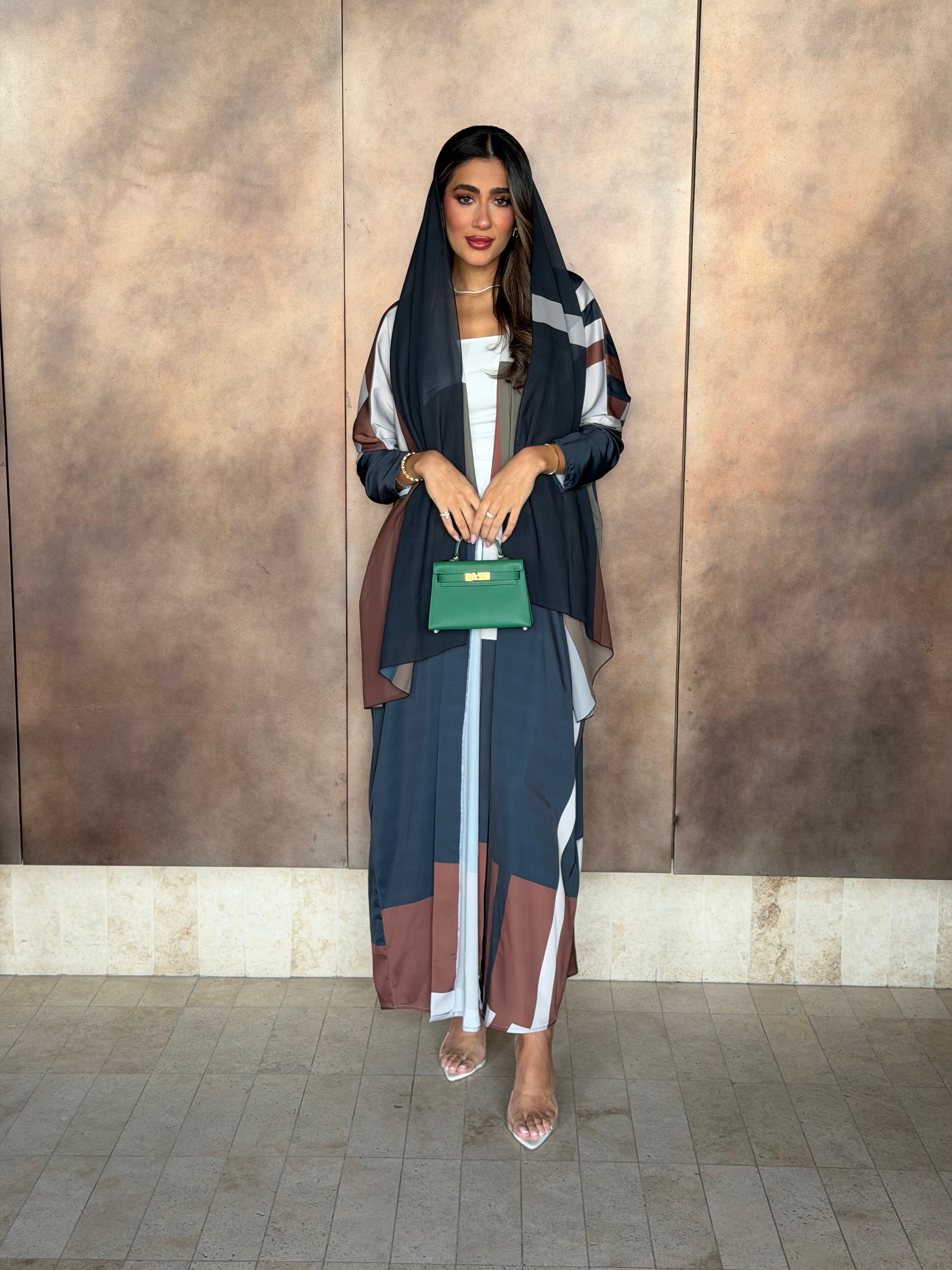 AT591 green print Bisht Abaya