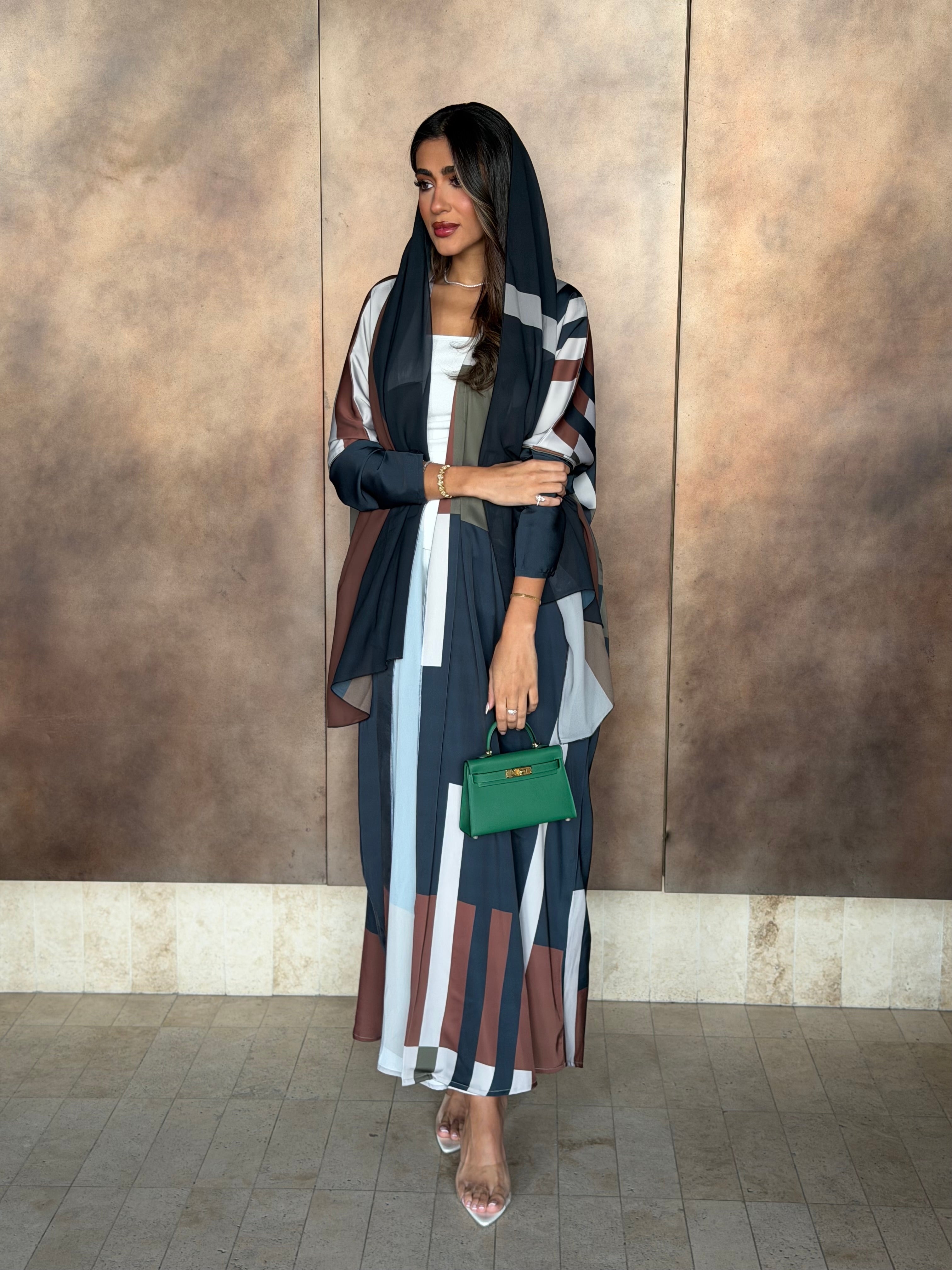 AT591 green print Bisht Abaya