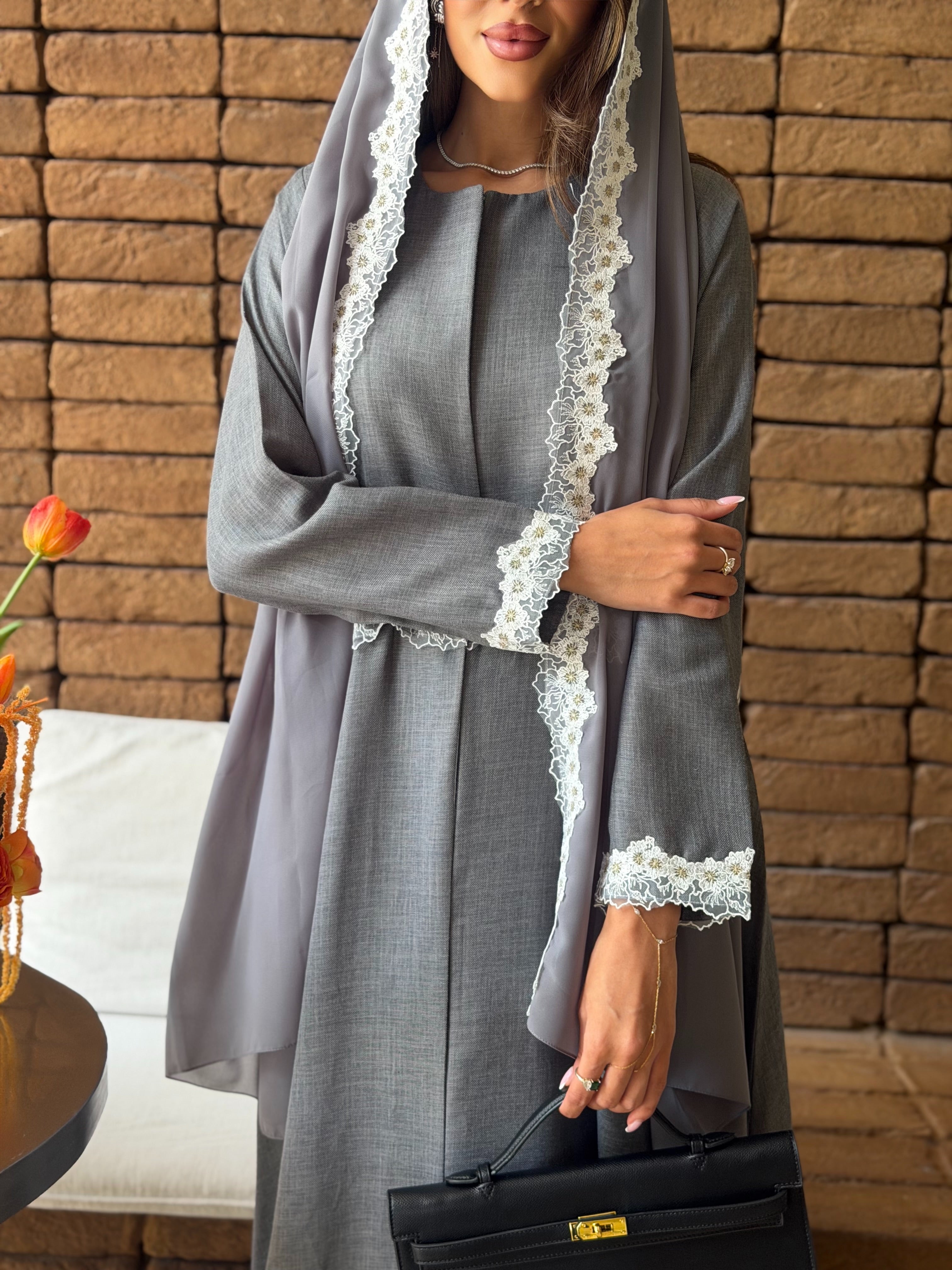 AT572 Gray Lenin Abaya