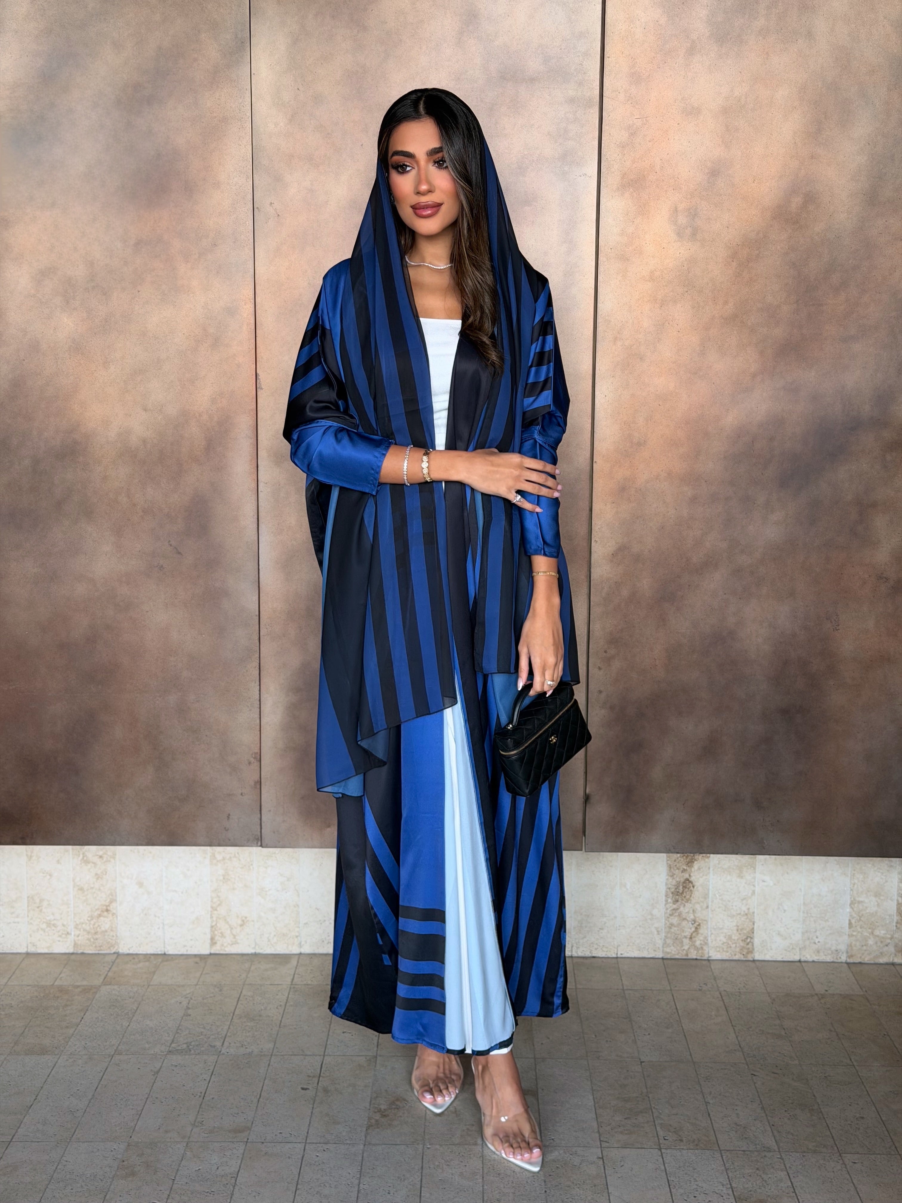 AT585 Blue print Bisht Abaya
