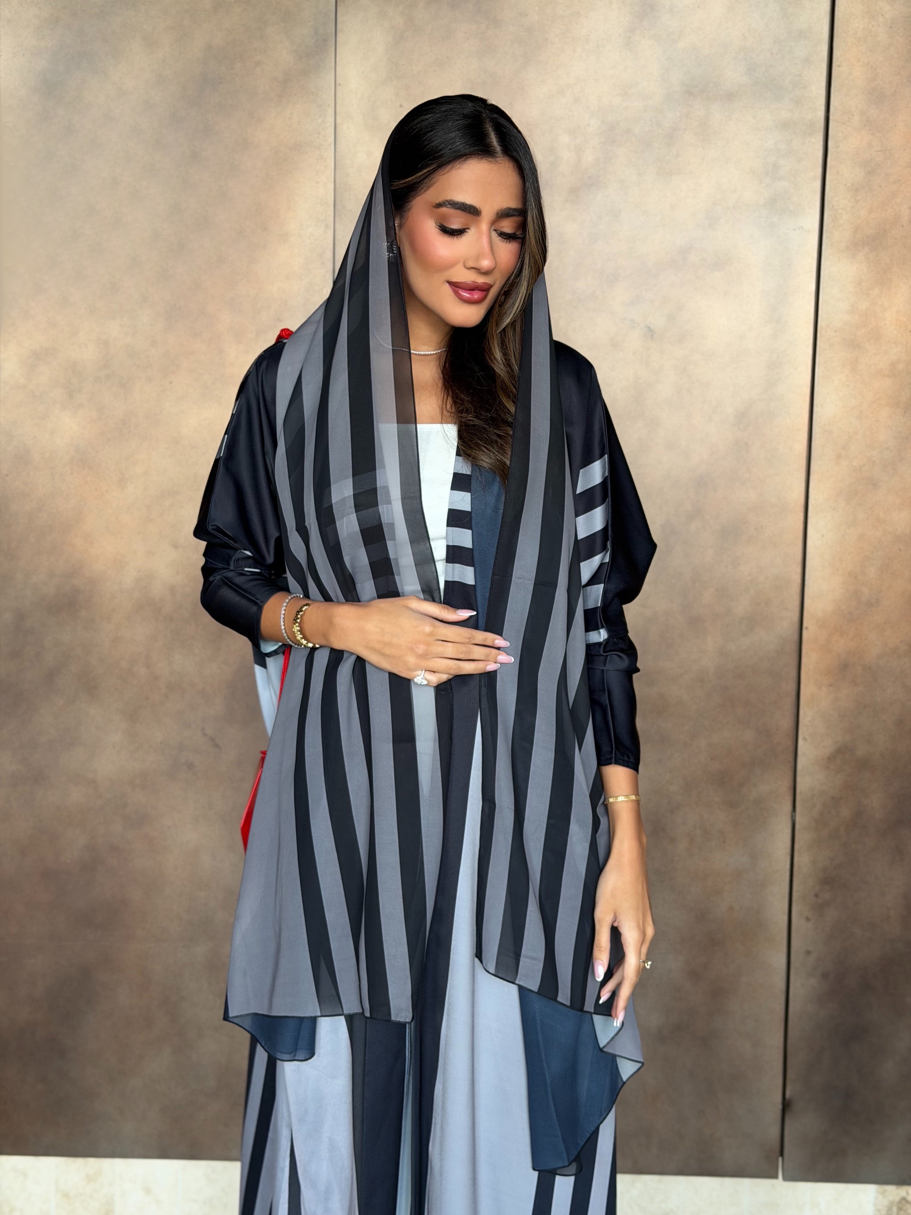 AT586 Black print Bisht Abaya