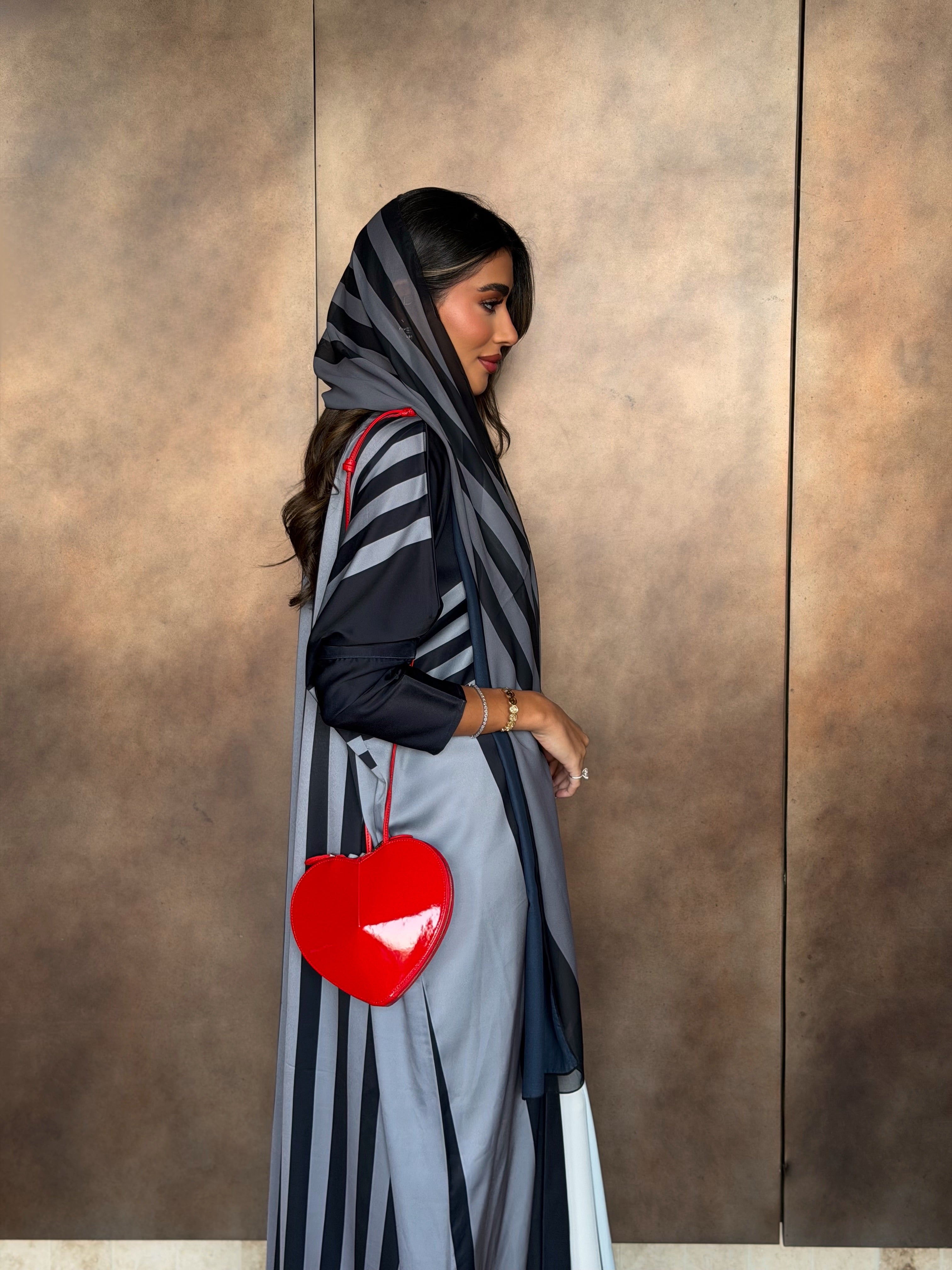 AT586 Black print Bisht Abaya