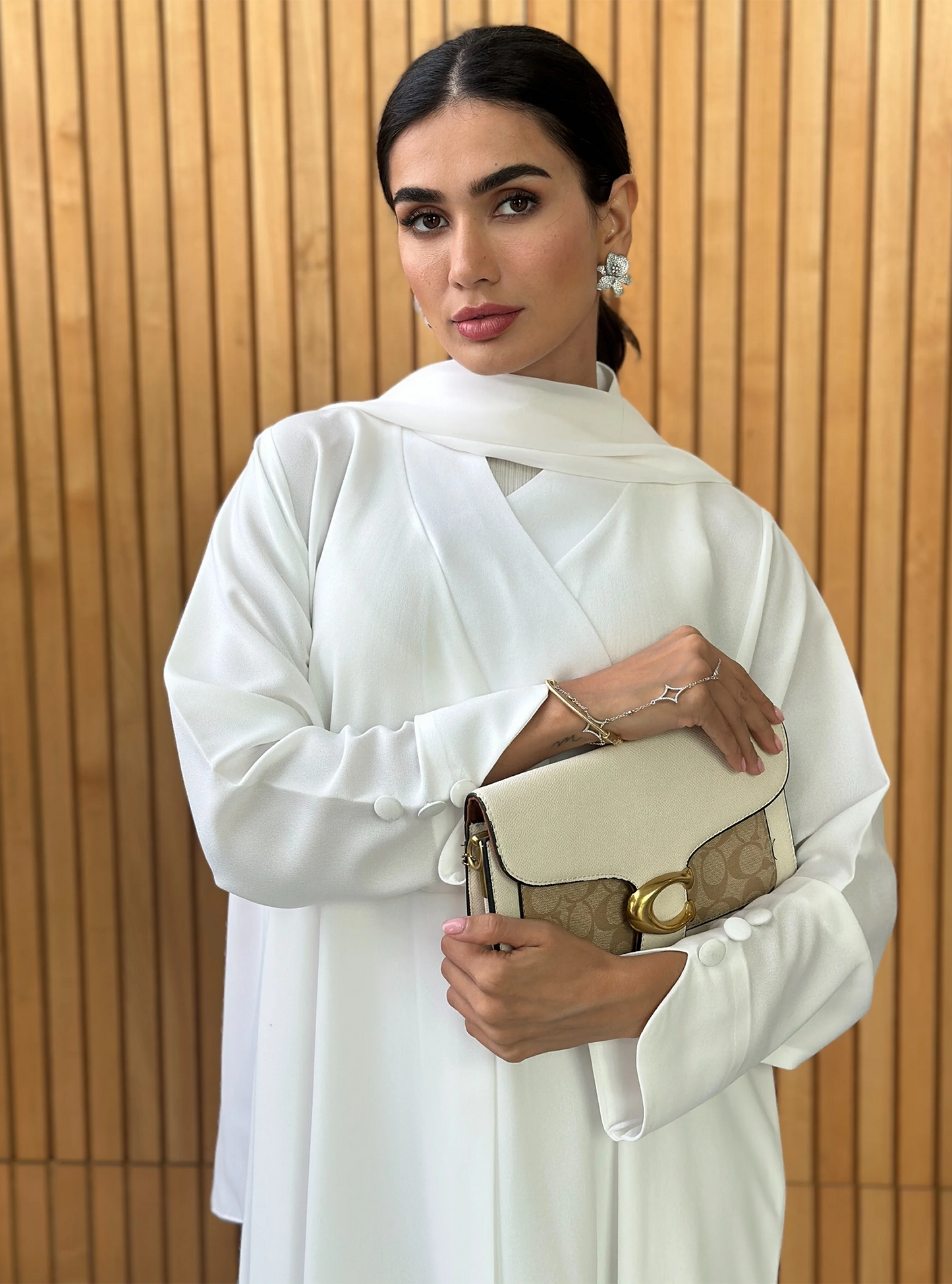 AT386 OffWhite  Abaya