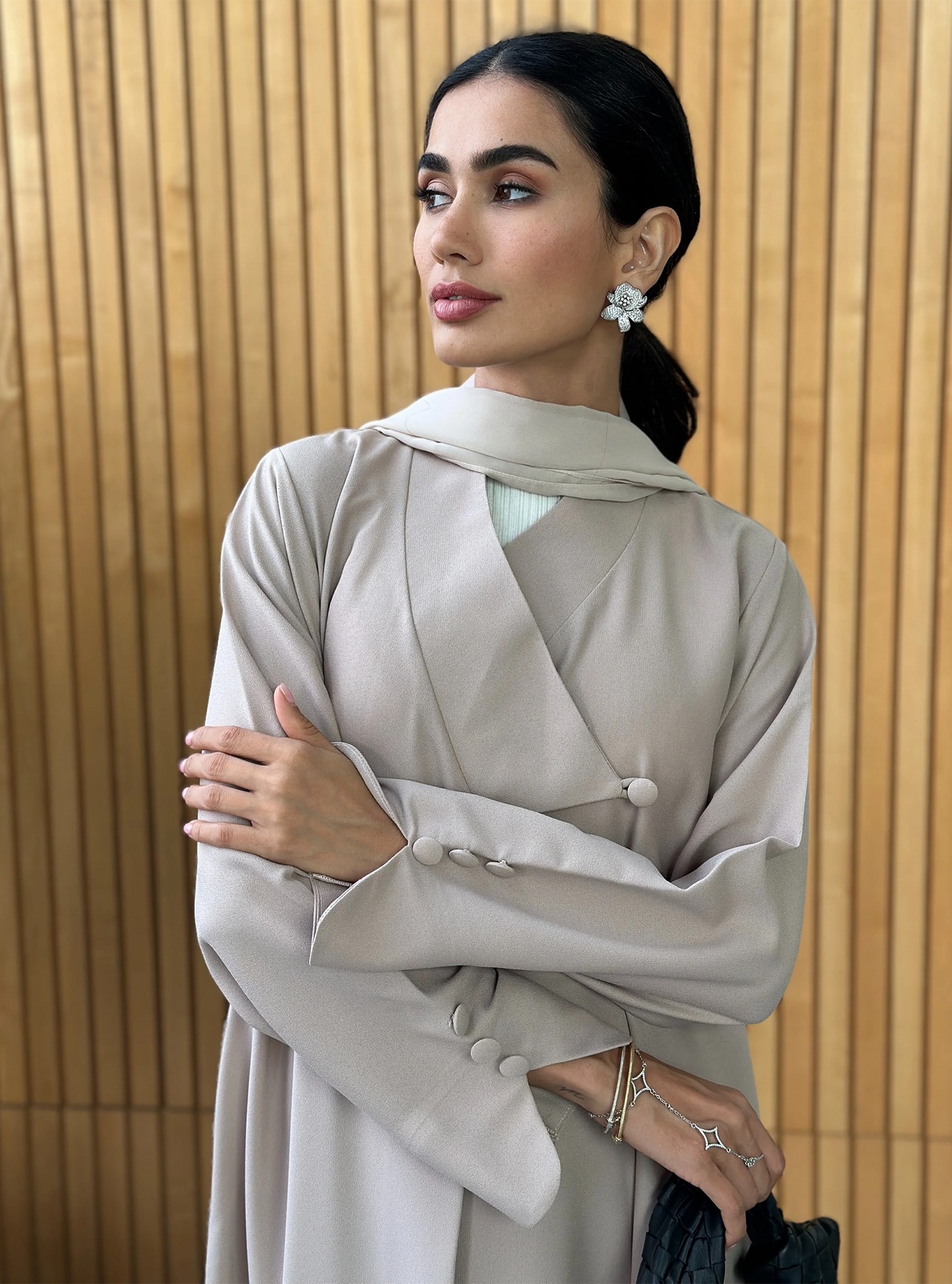 AT392 beige Abaya