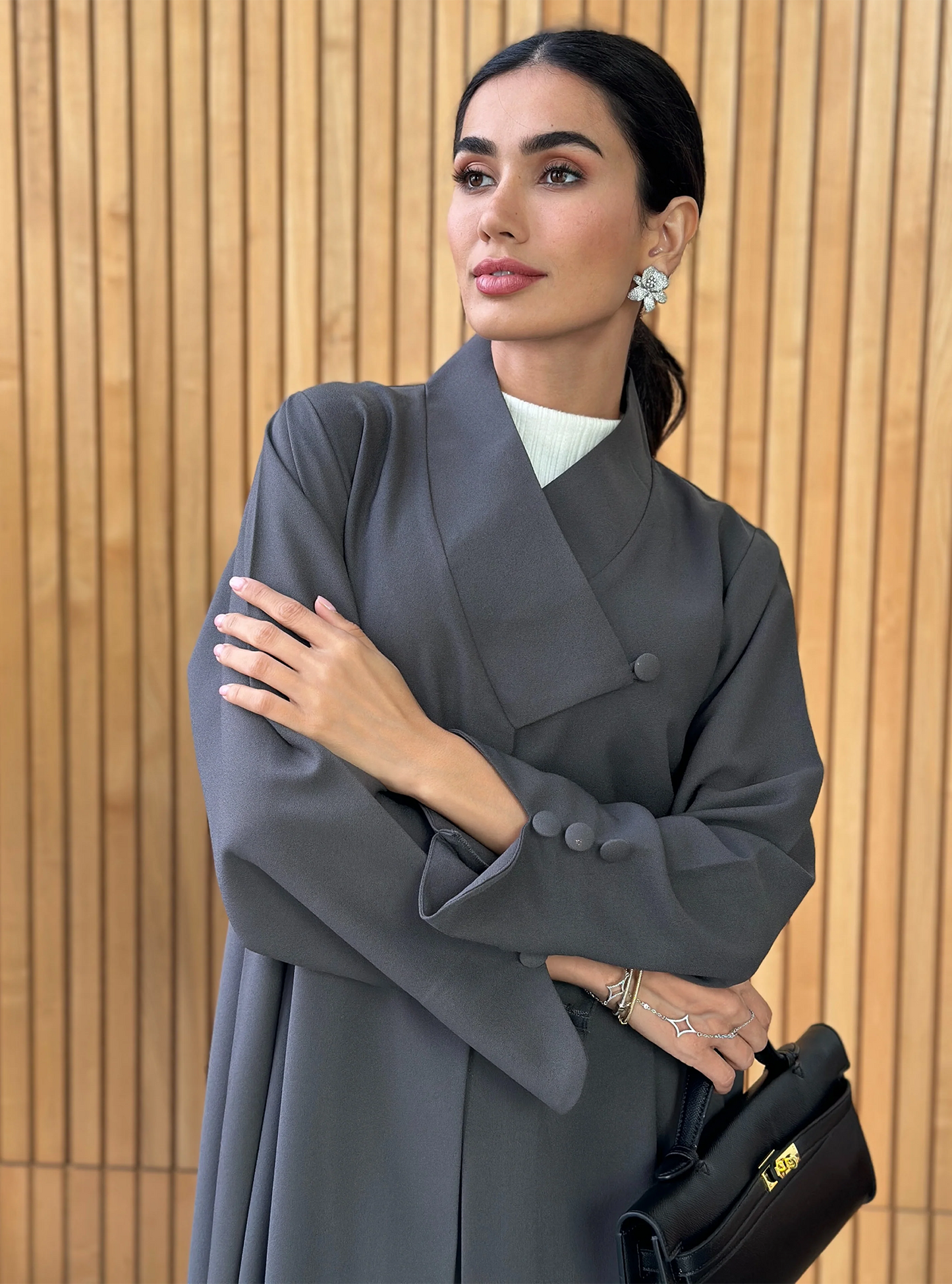 AT390 Gray Abaya