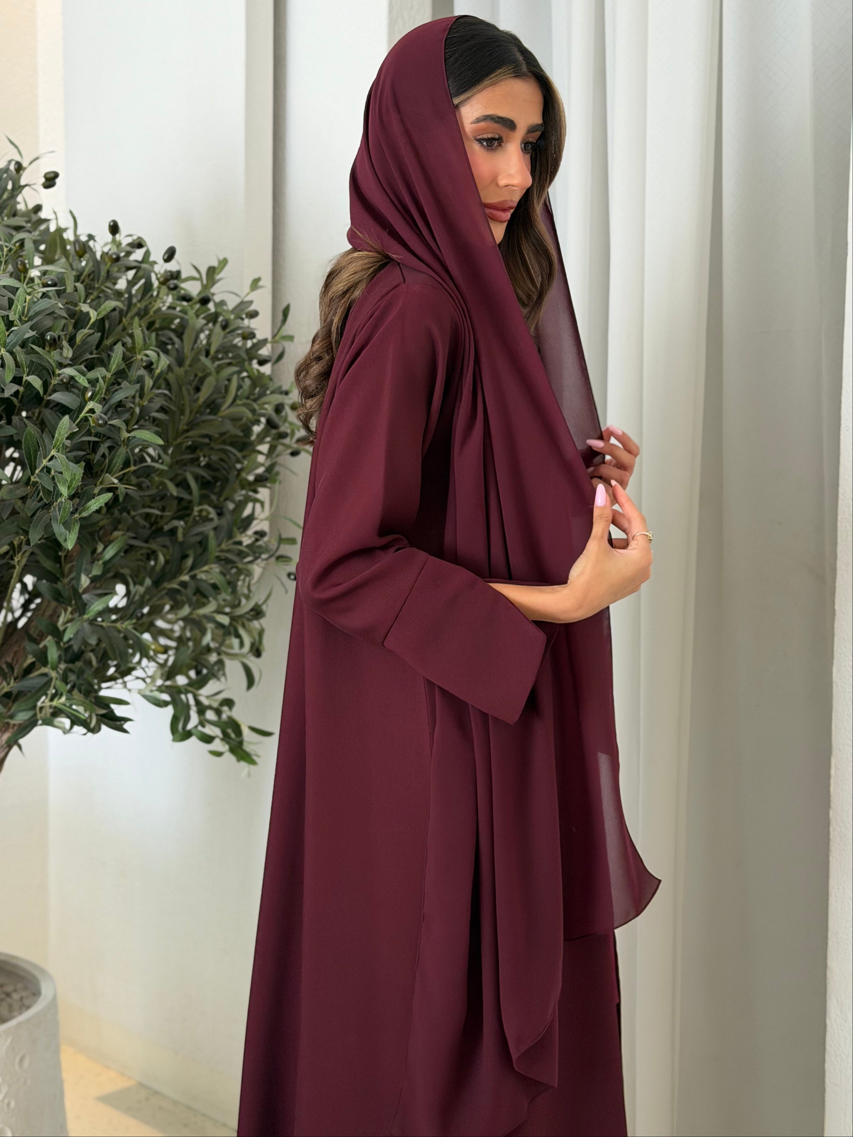 AT520 Maroon Abaya