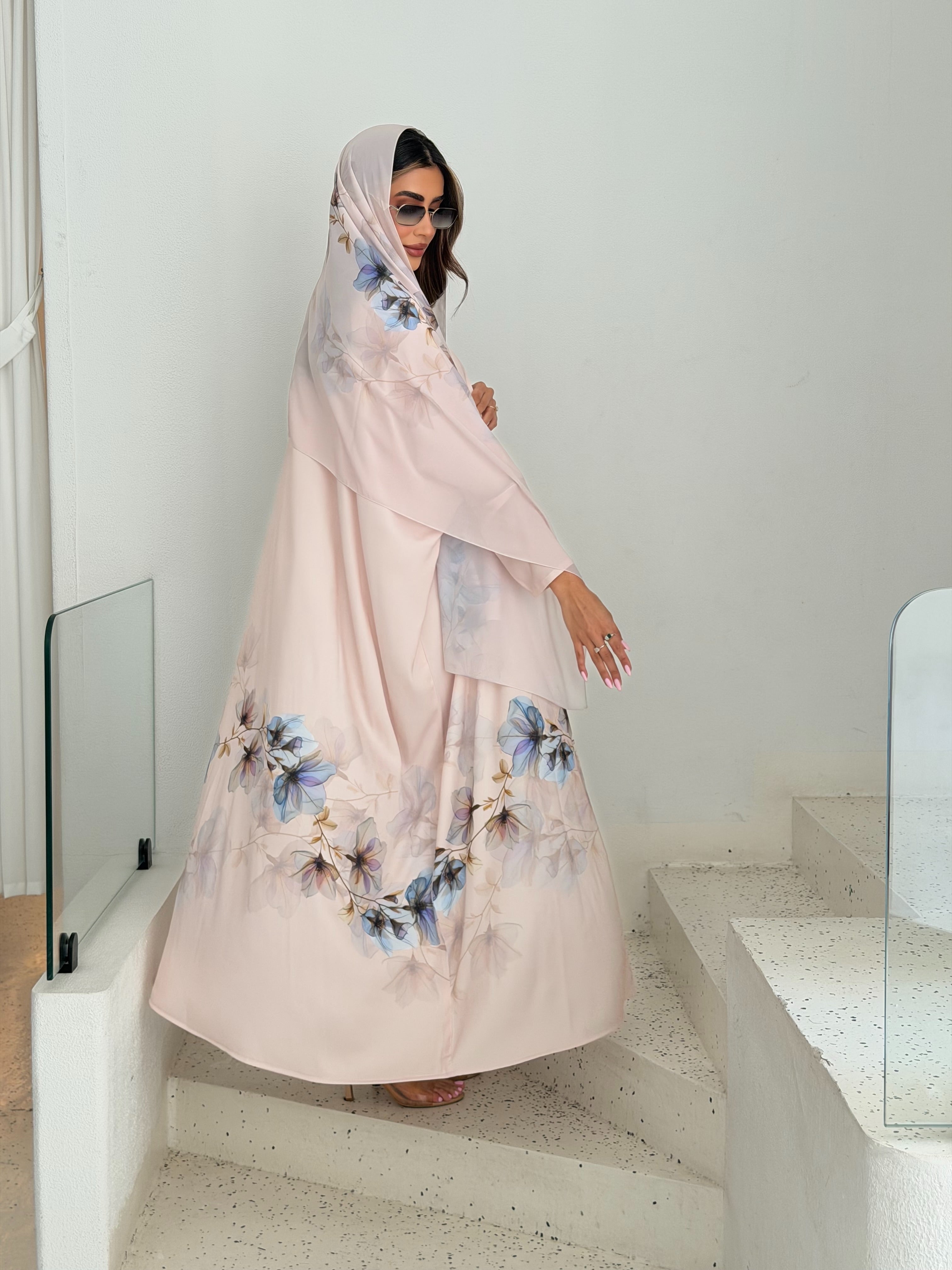 AT525 print Bisht Abaya