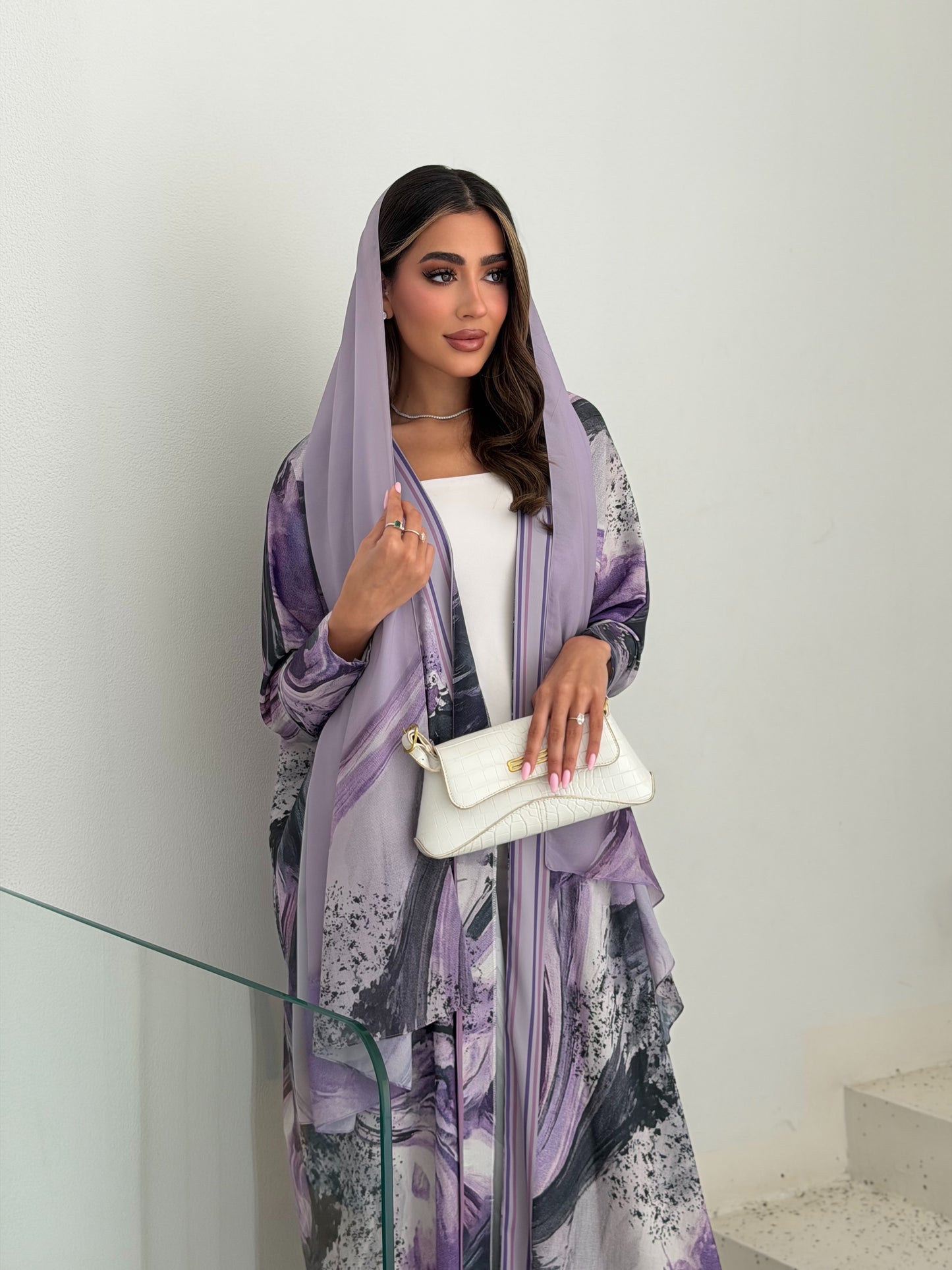 AT526 print Bisht Abaya