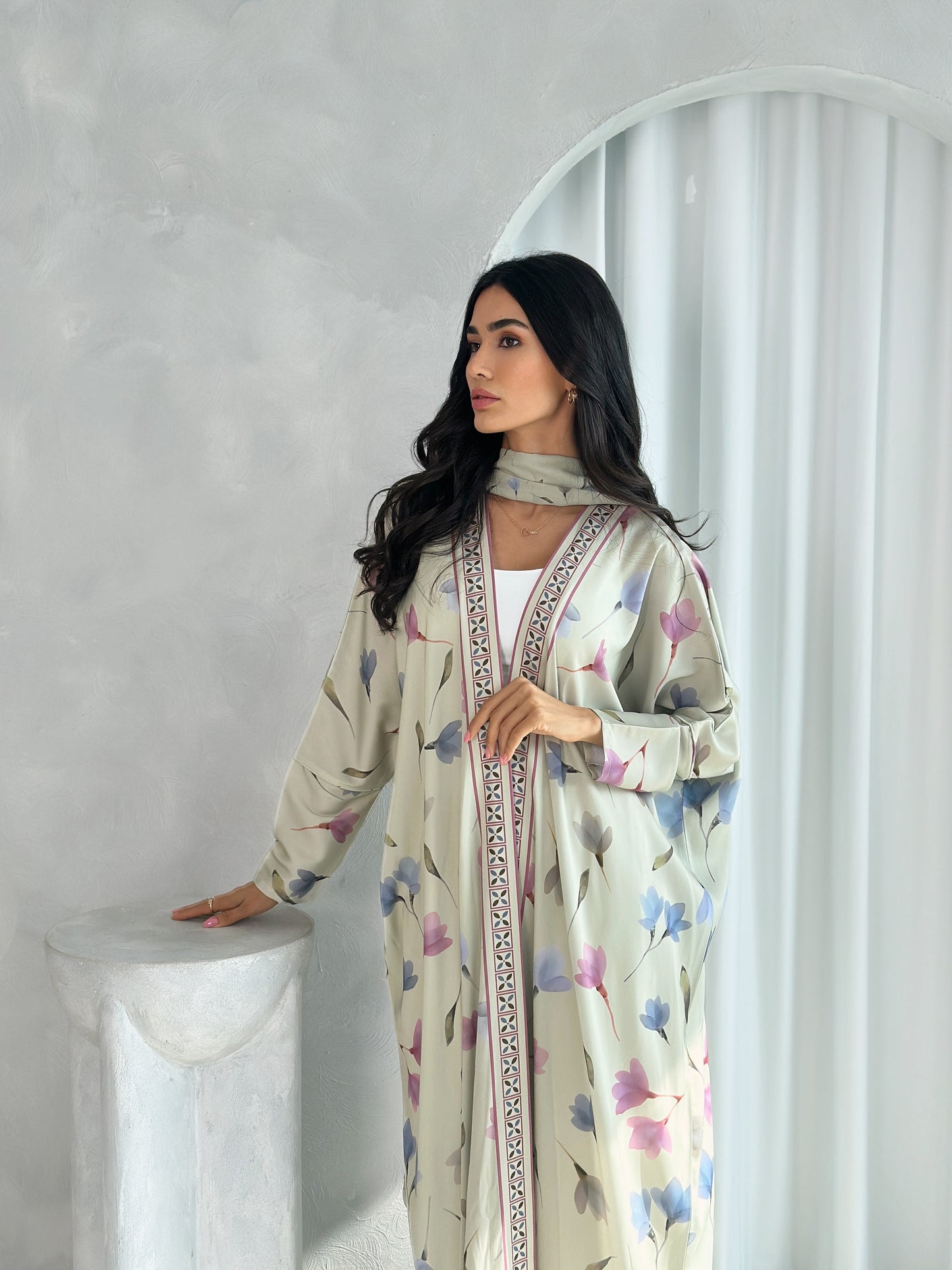 AT427 Print Abaya