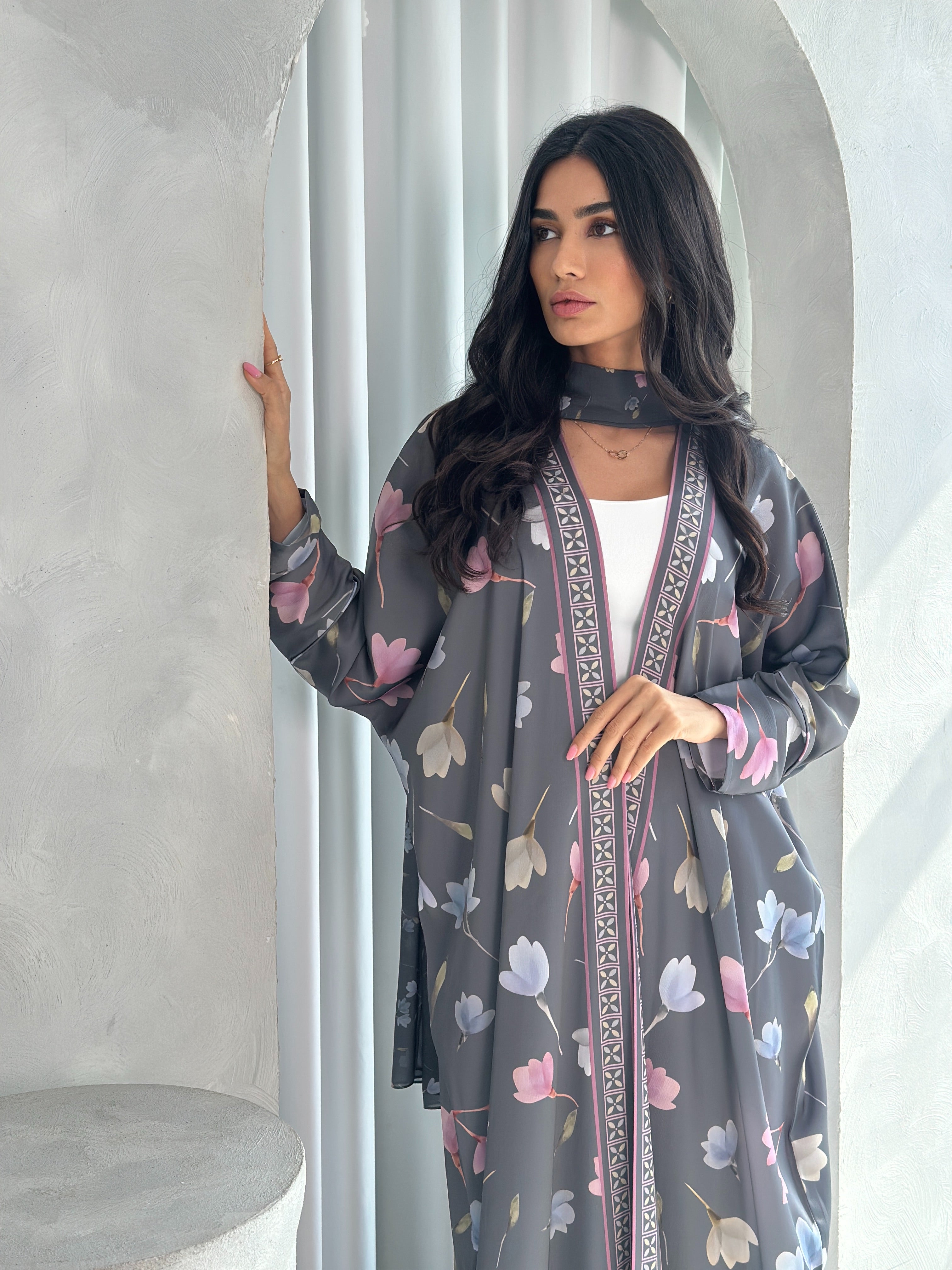 AT428 Print Abaya