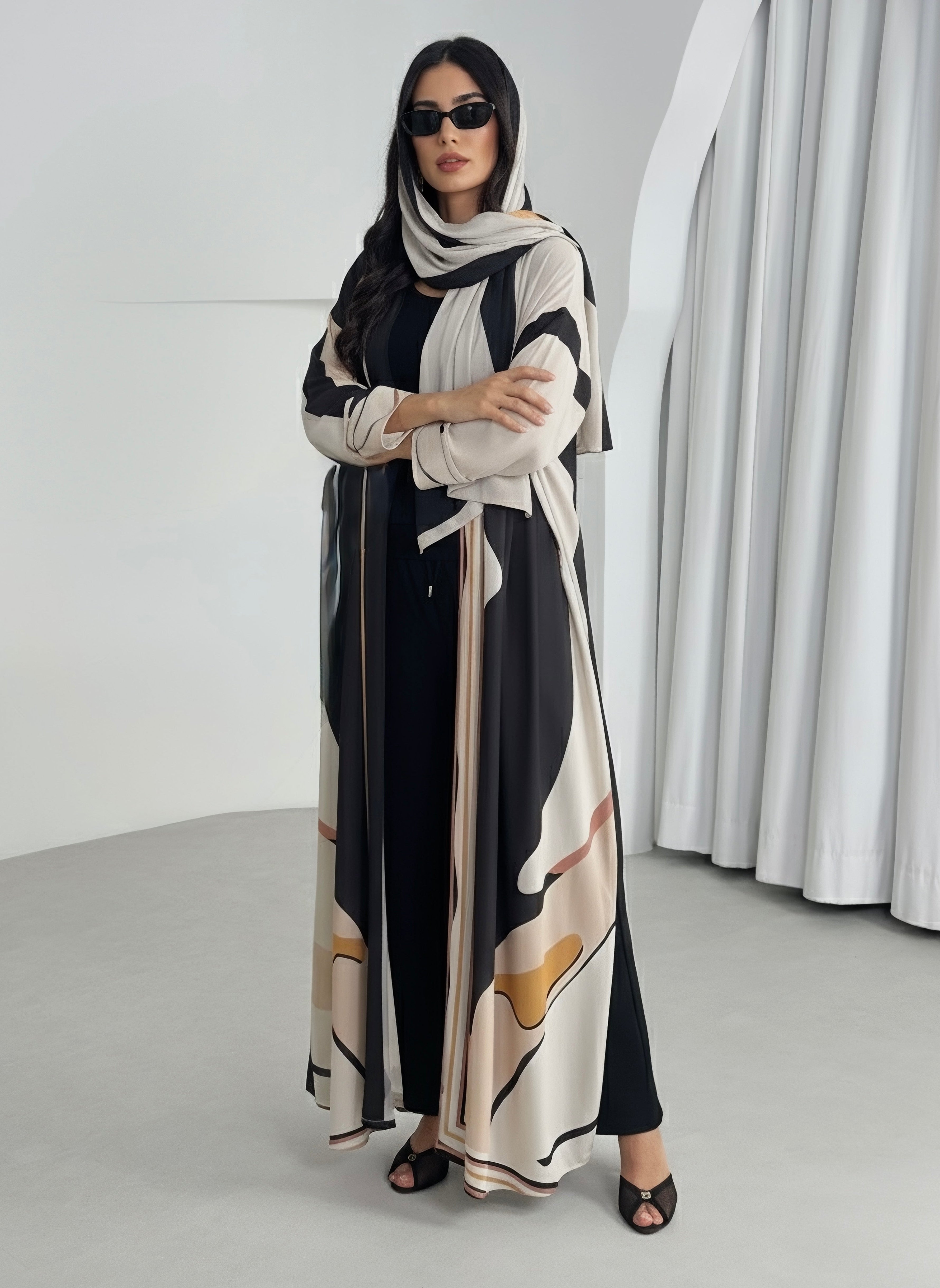 AT438 Print Abaya