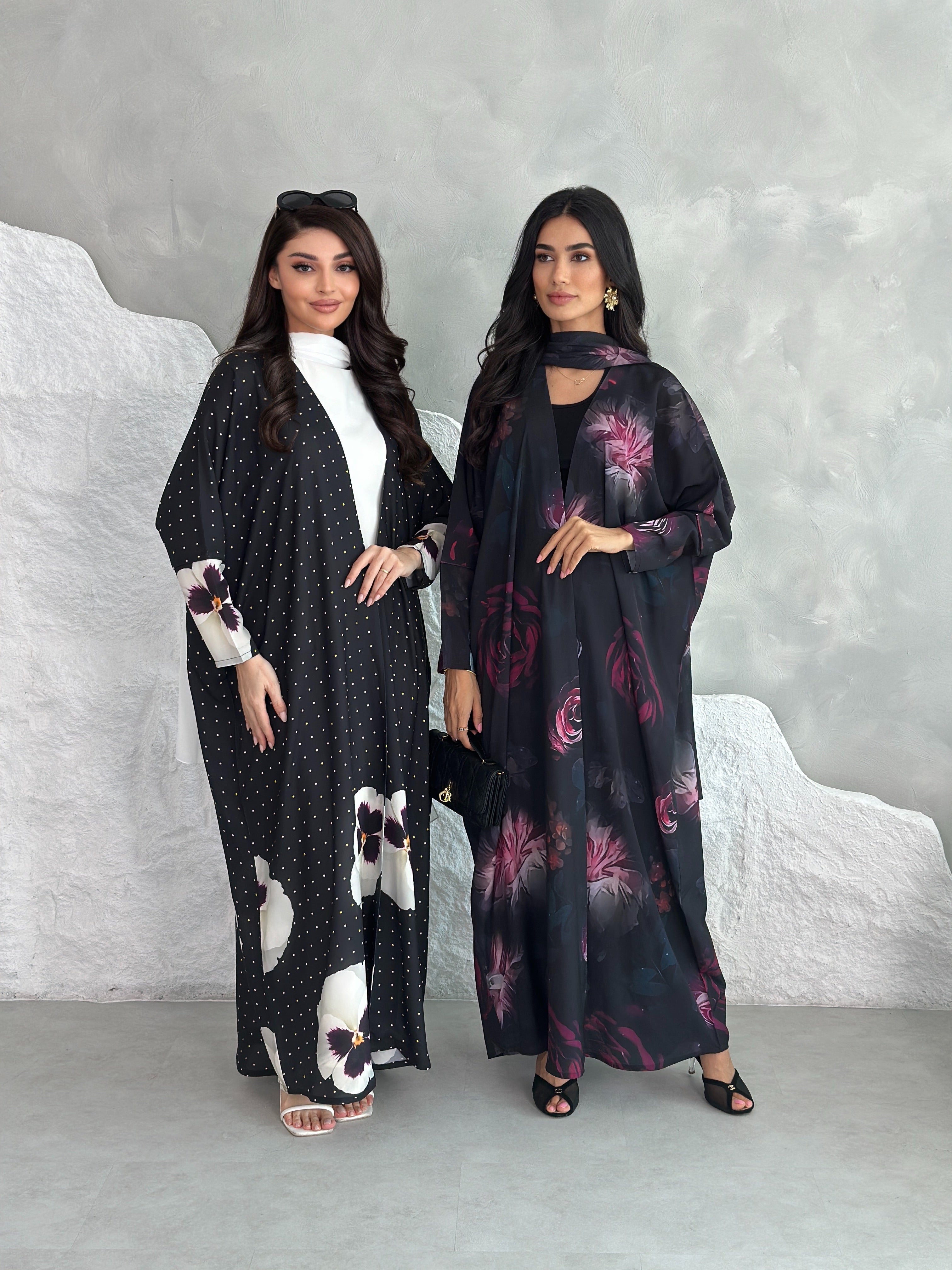 AT442 Print Abaya