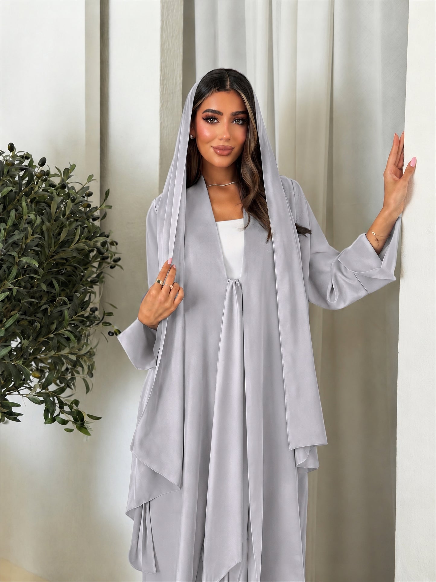 AT530 Gray Abaya