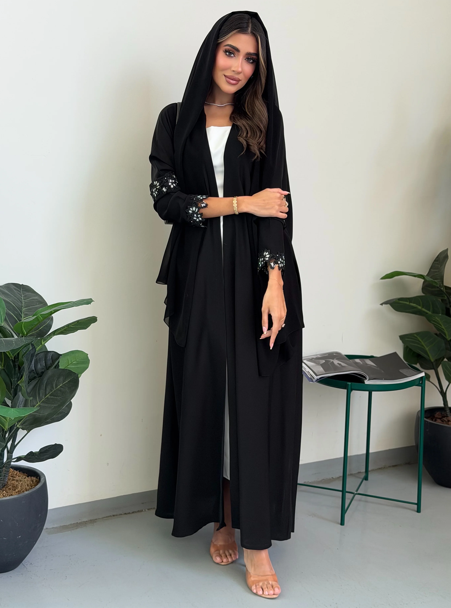 AT544 Half Bisht Black Abaya