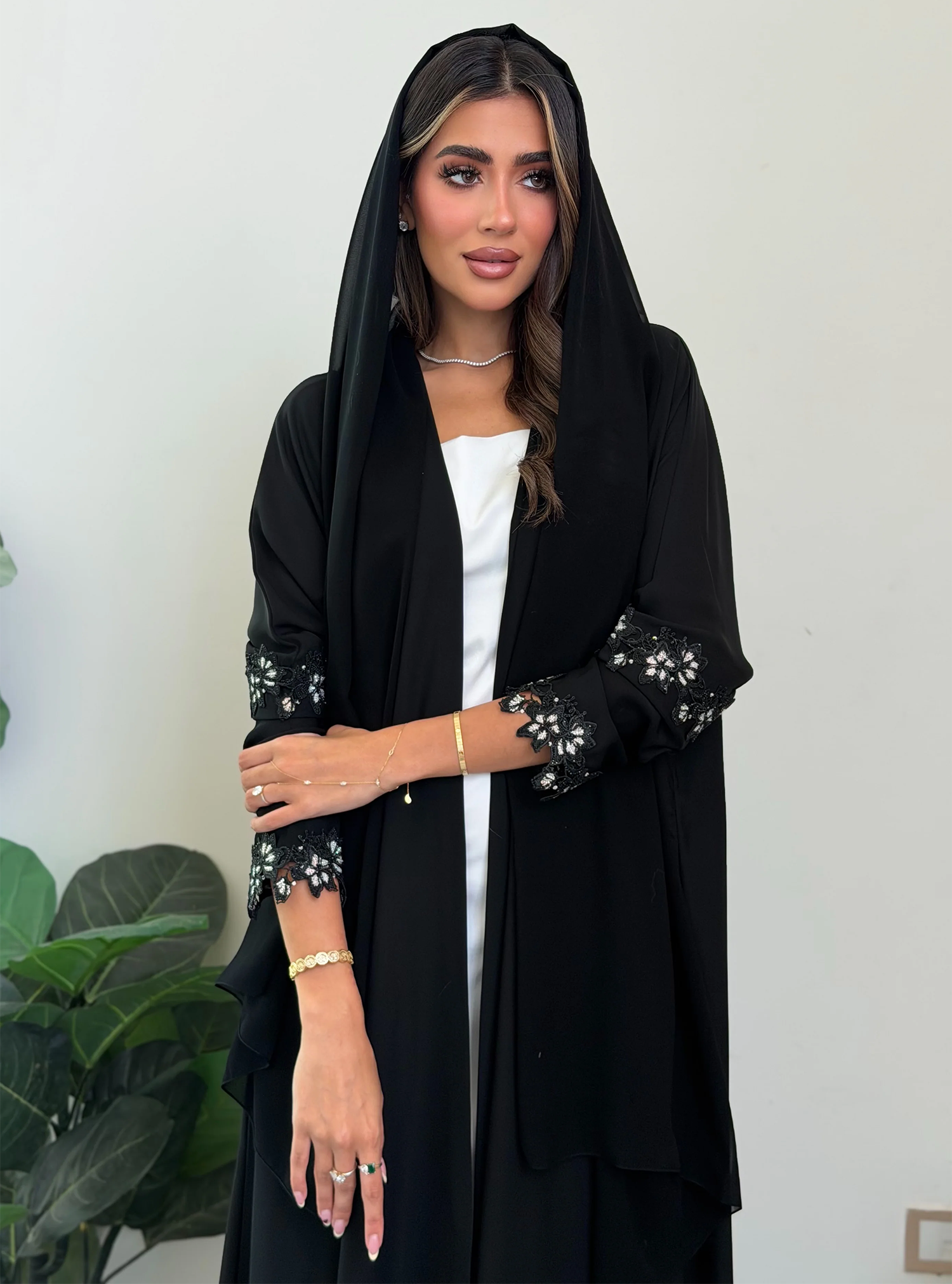 AT544 Half Bisht Black Abaya