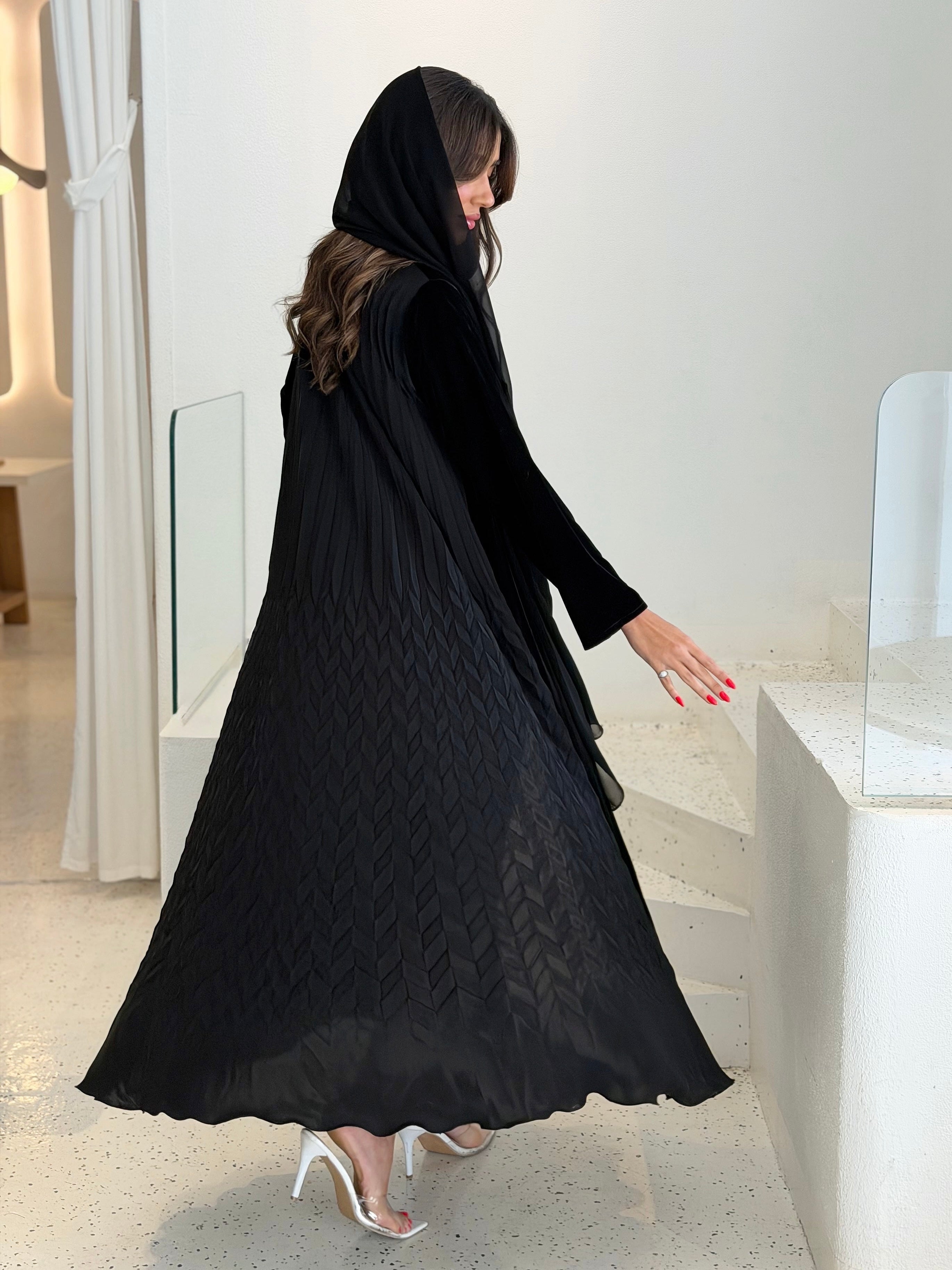 AT455 Black Pelate Velvet