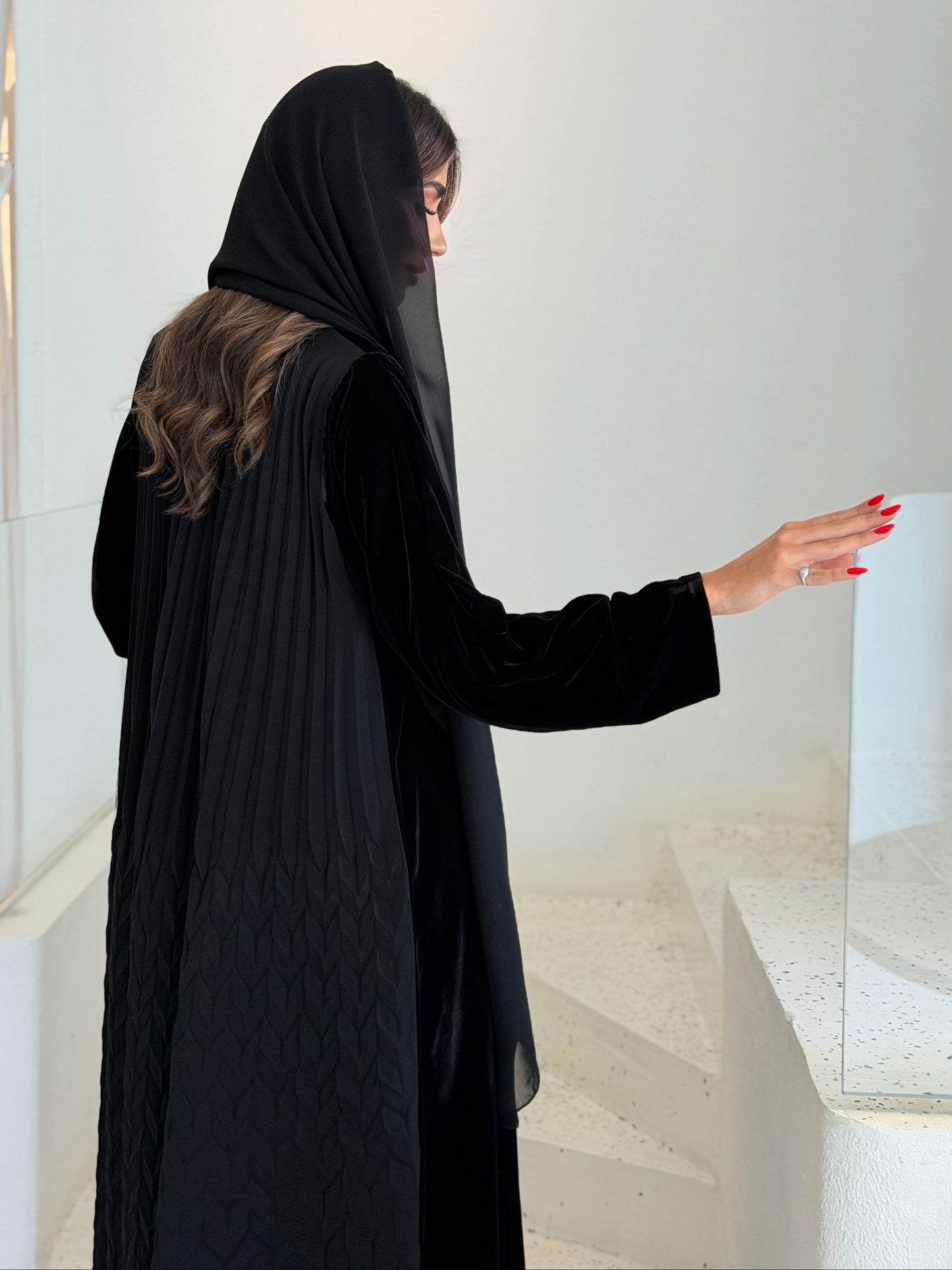 AT455 Black Pelate Velvet