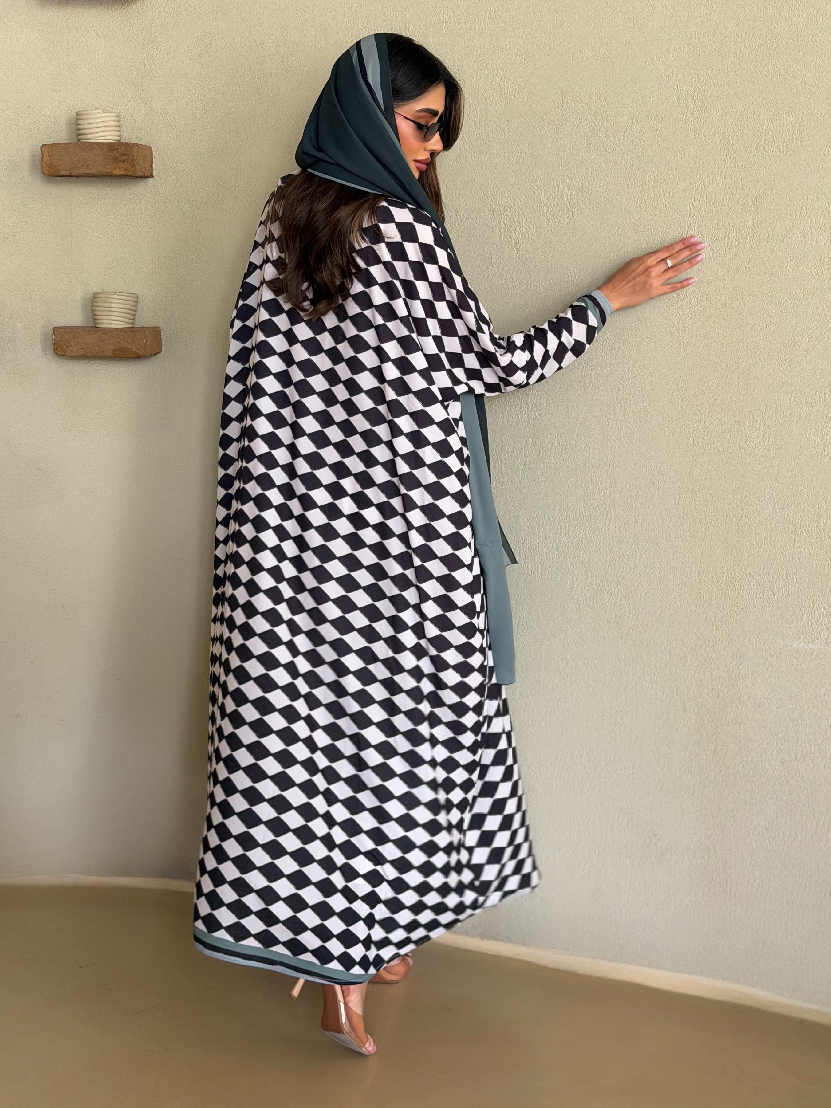 AT545 Half Bisht Geometric