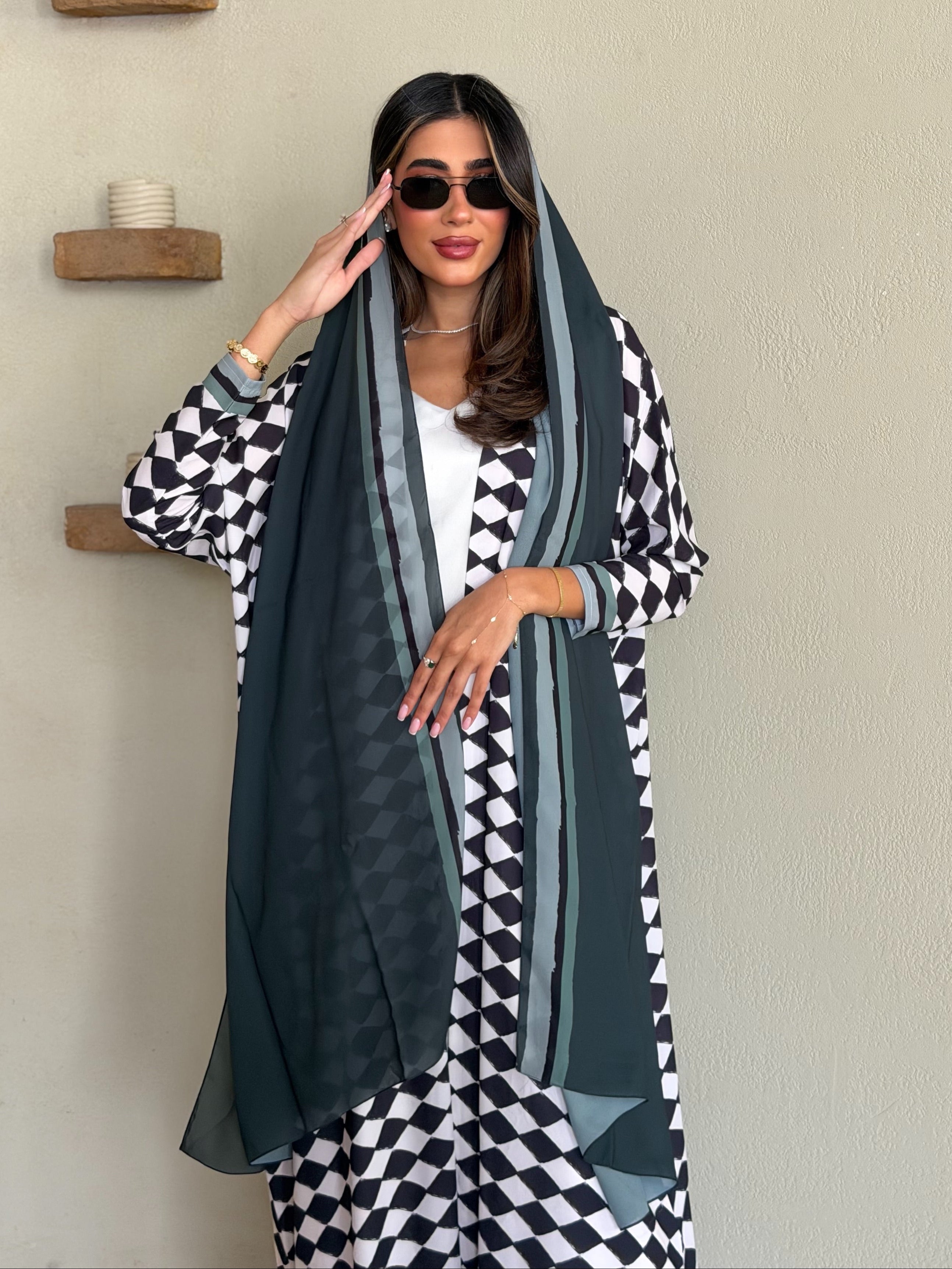 AT545 Half Bisht Geometric