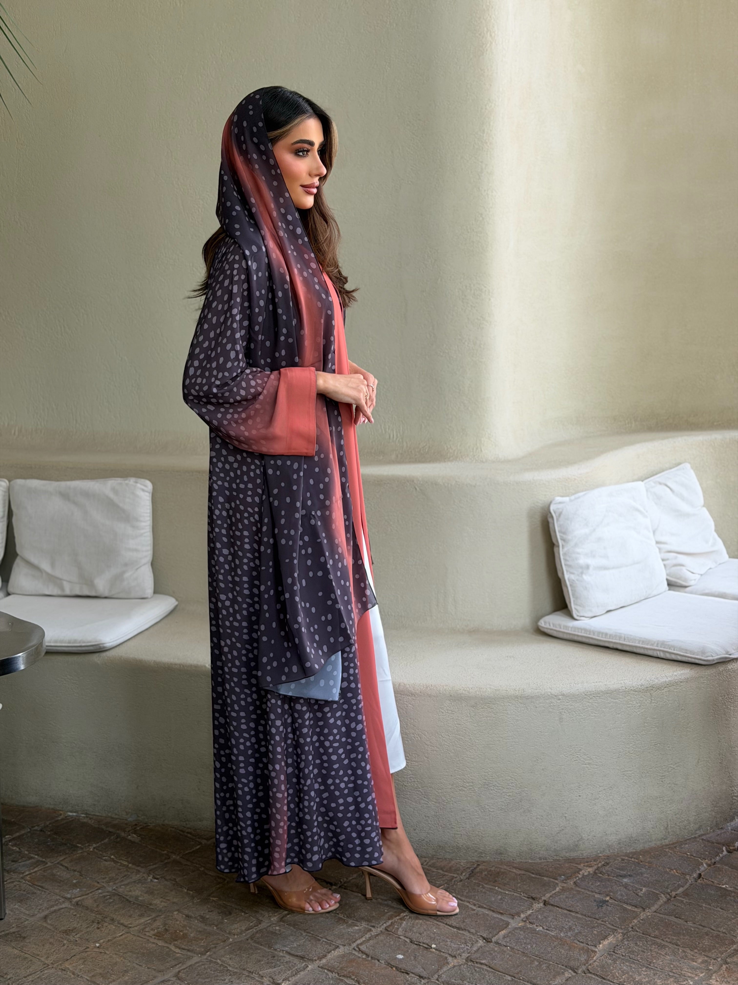 AT548 Ombre Dot A-Cut Abaya